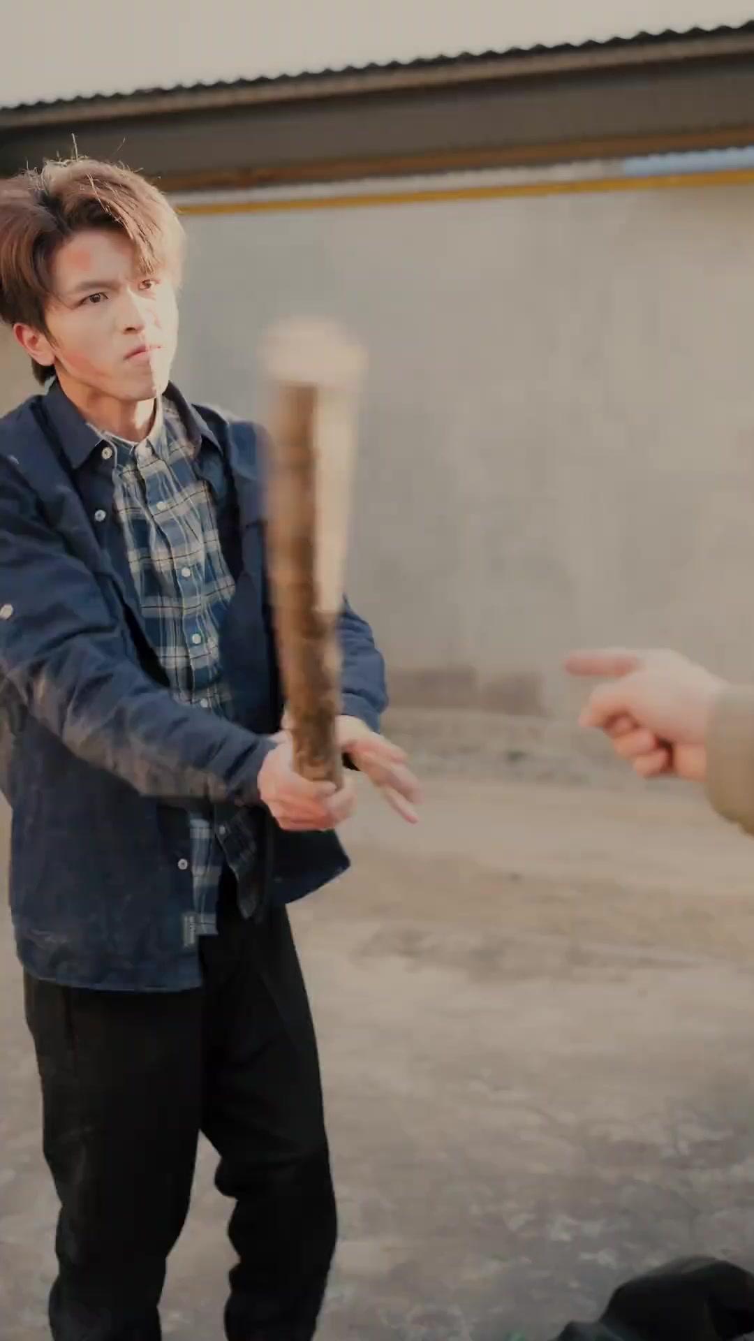 妹の手を、決して離さない