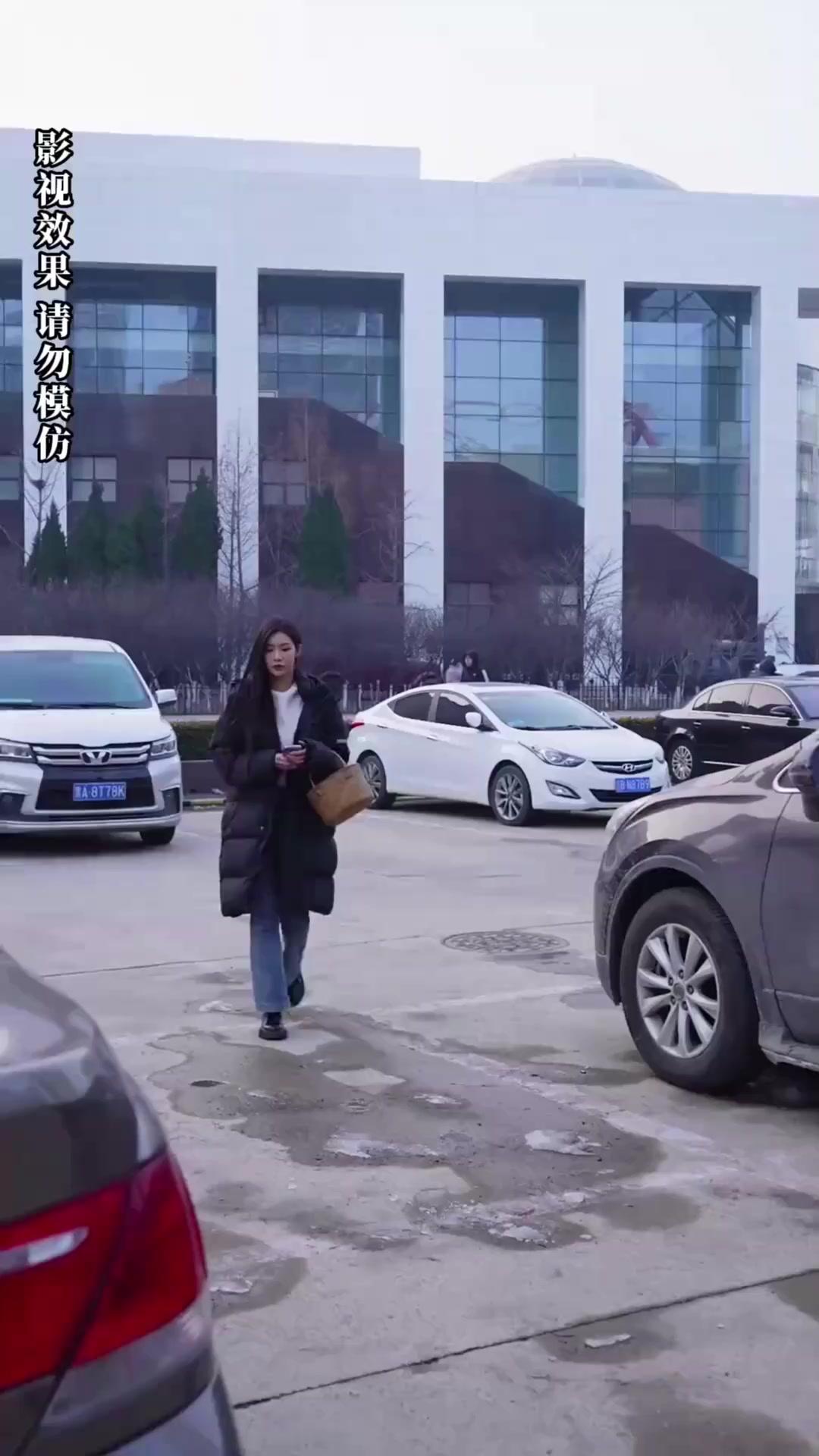 Istri yang Menguasai Semuanya