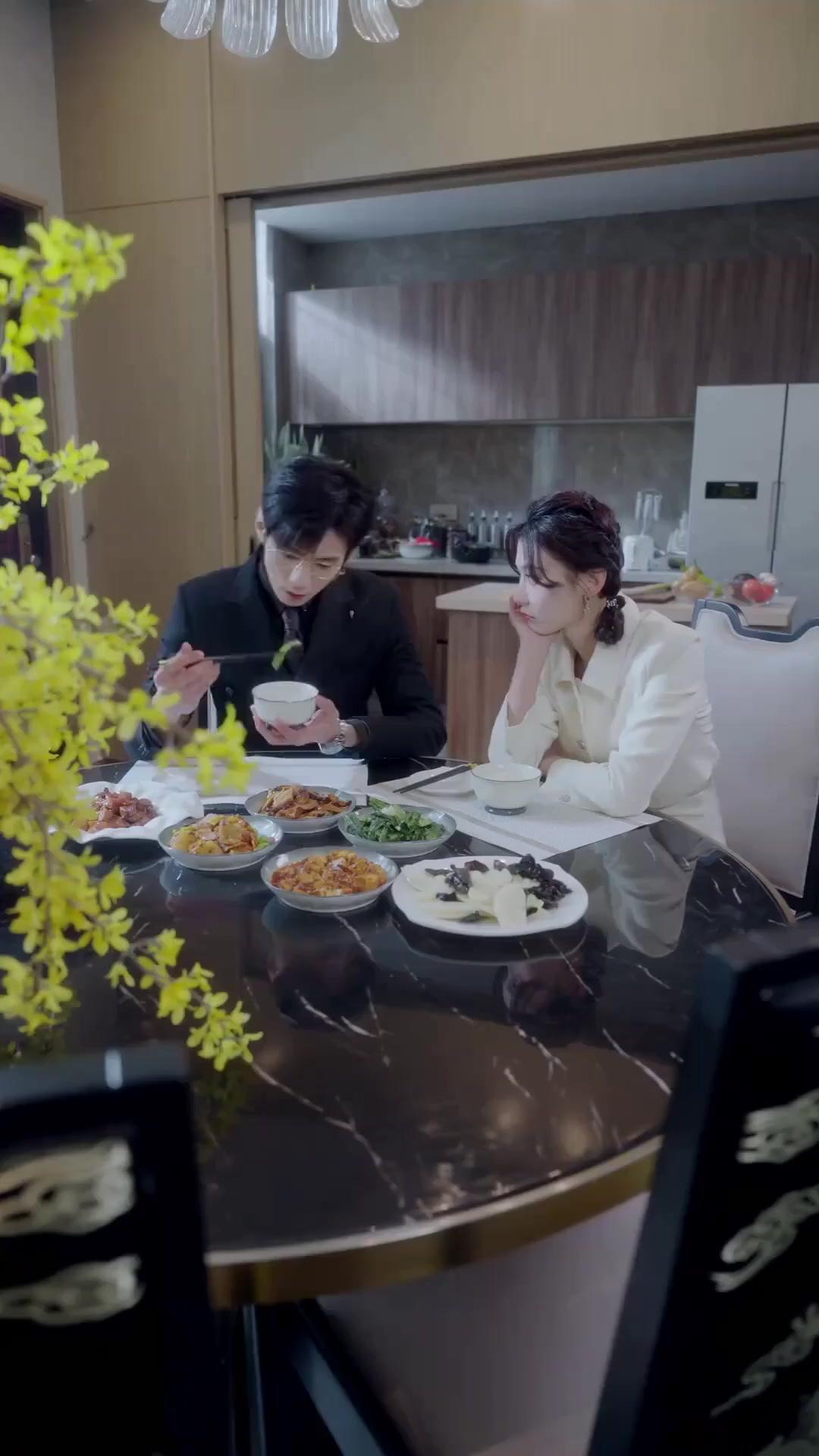 (พากย์เสียง) แต่งผิดคน แต่รักถูกใจ