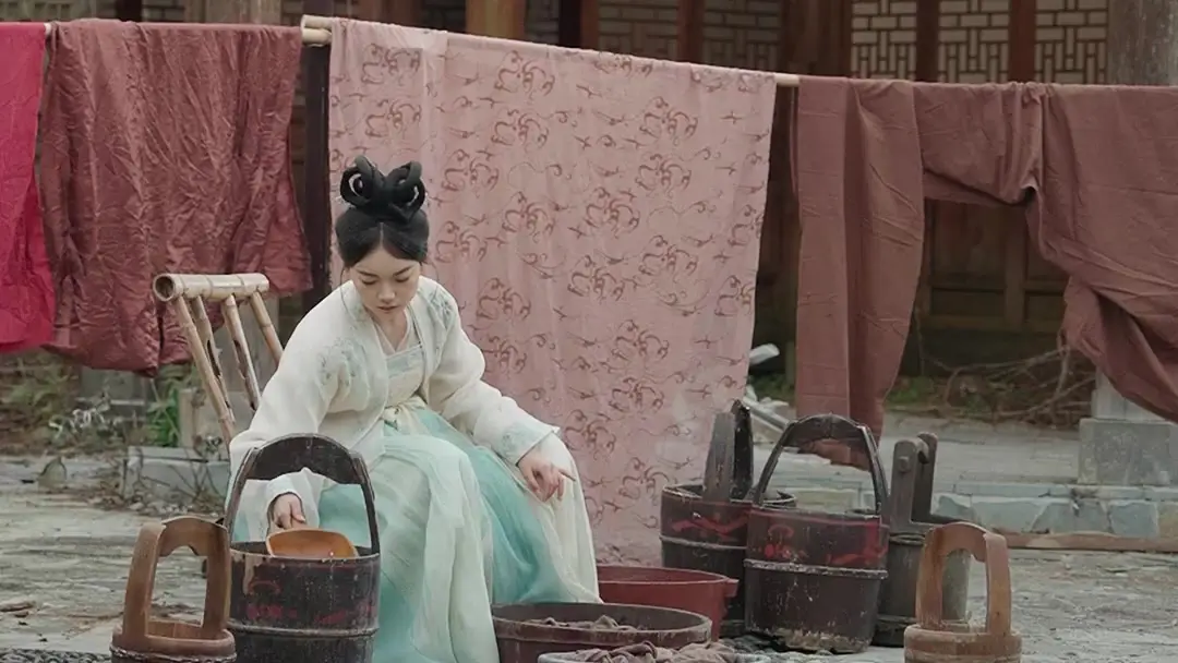 From Washbasin to Throne Room