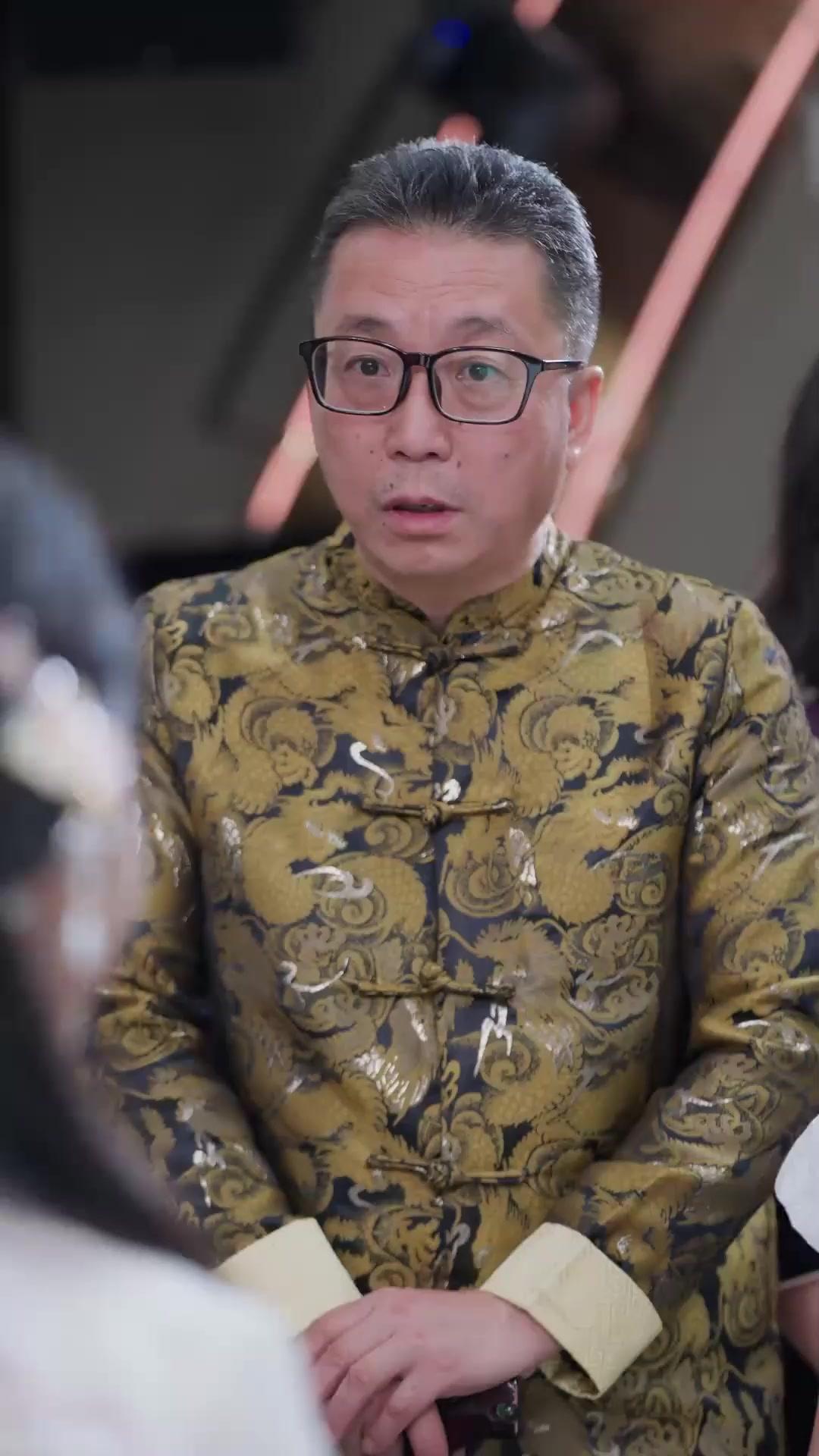 (Sulih suara) Ganti Ayah, Ubah Nasib