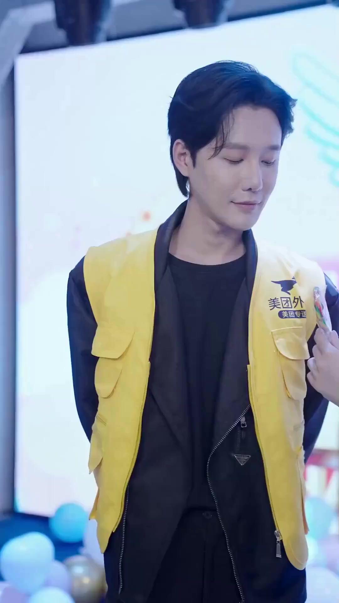 (Dubbed)Dumped, Rich, & 4 Beauties