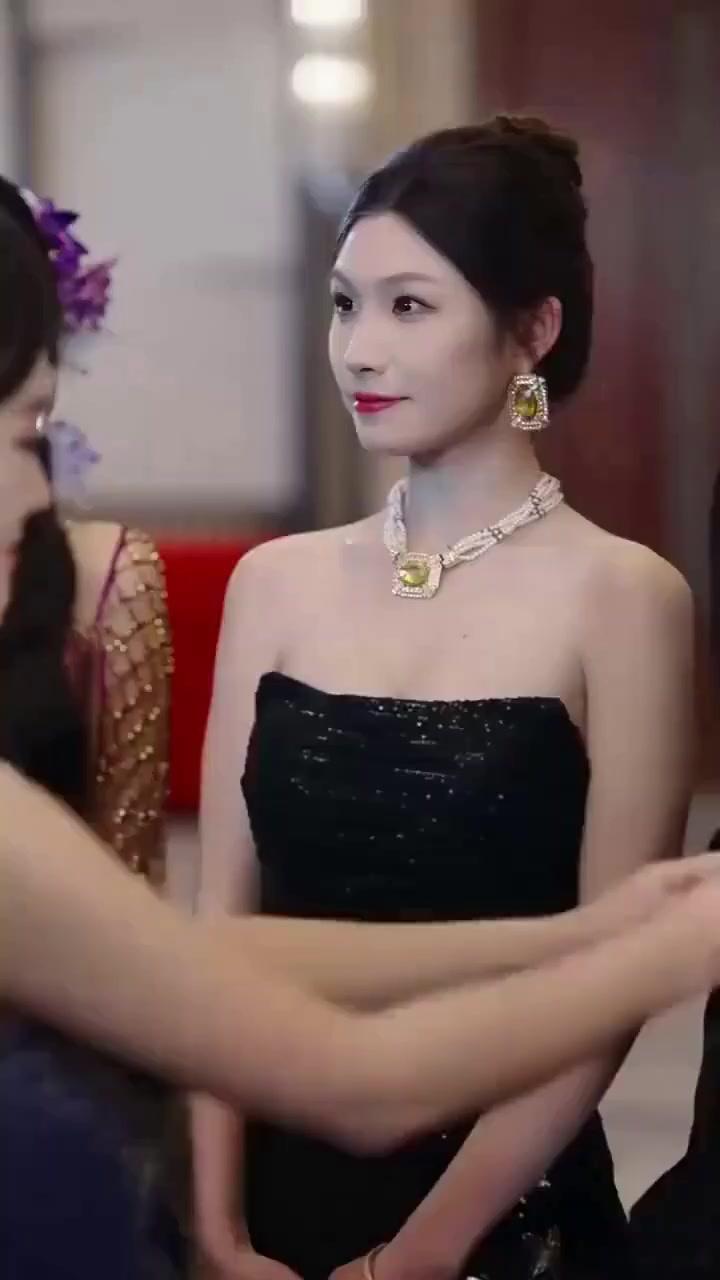 (Dubbed) Betrayed Him? Now They’ll Beg!