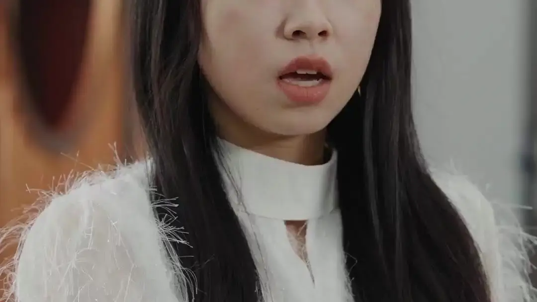 My Liar Daughter: When the Floor Becomes the Only Honest Witness