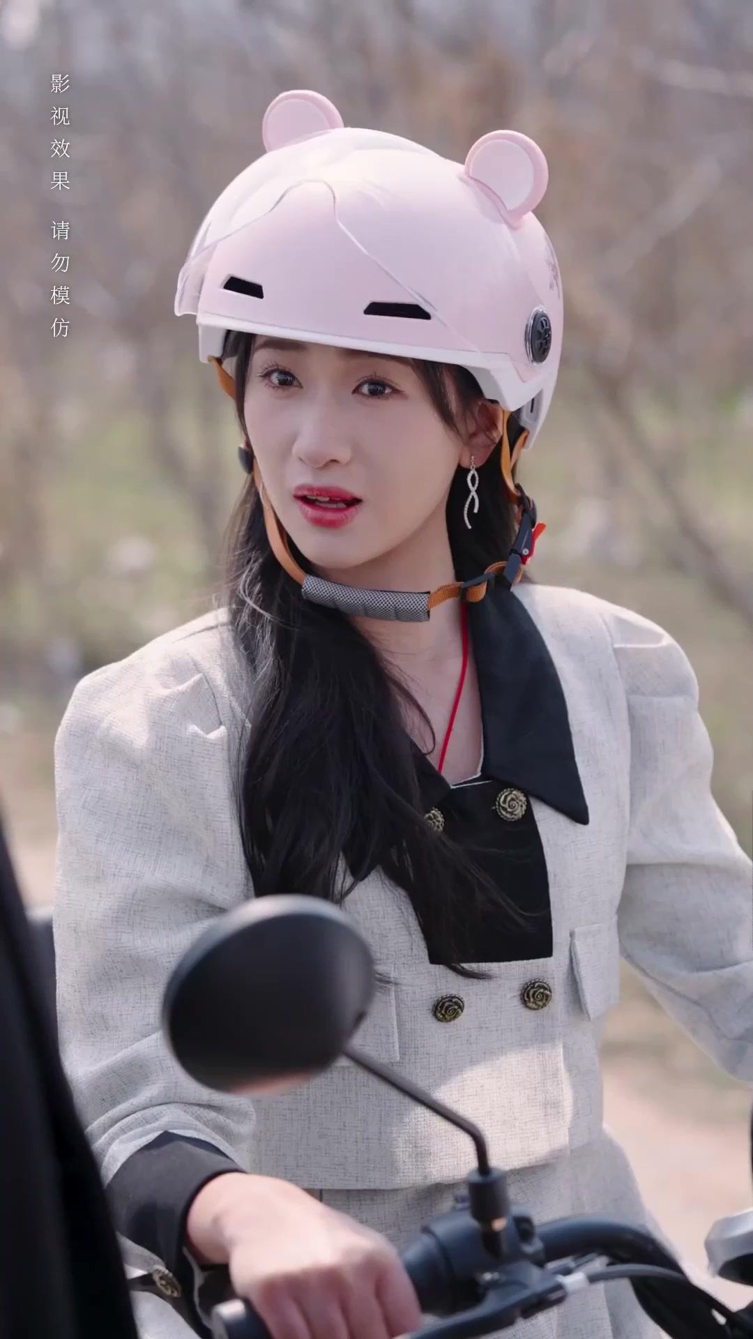 TOURNANT EN ROND POUR TE TROUVER