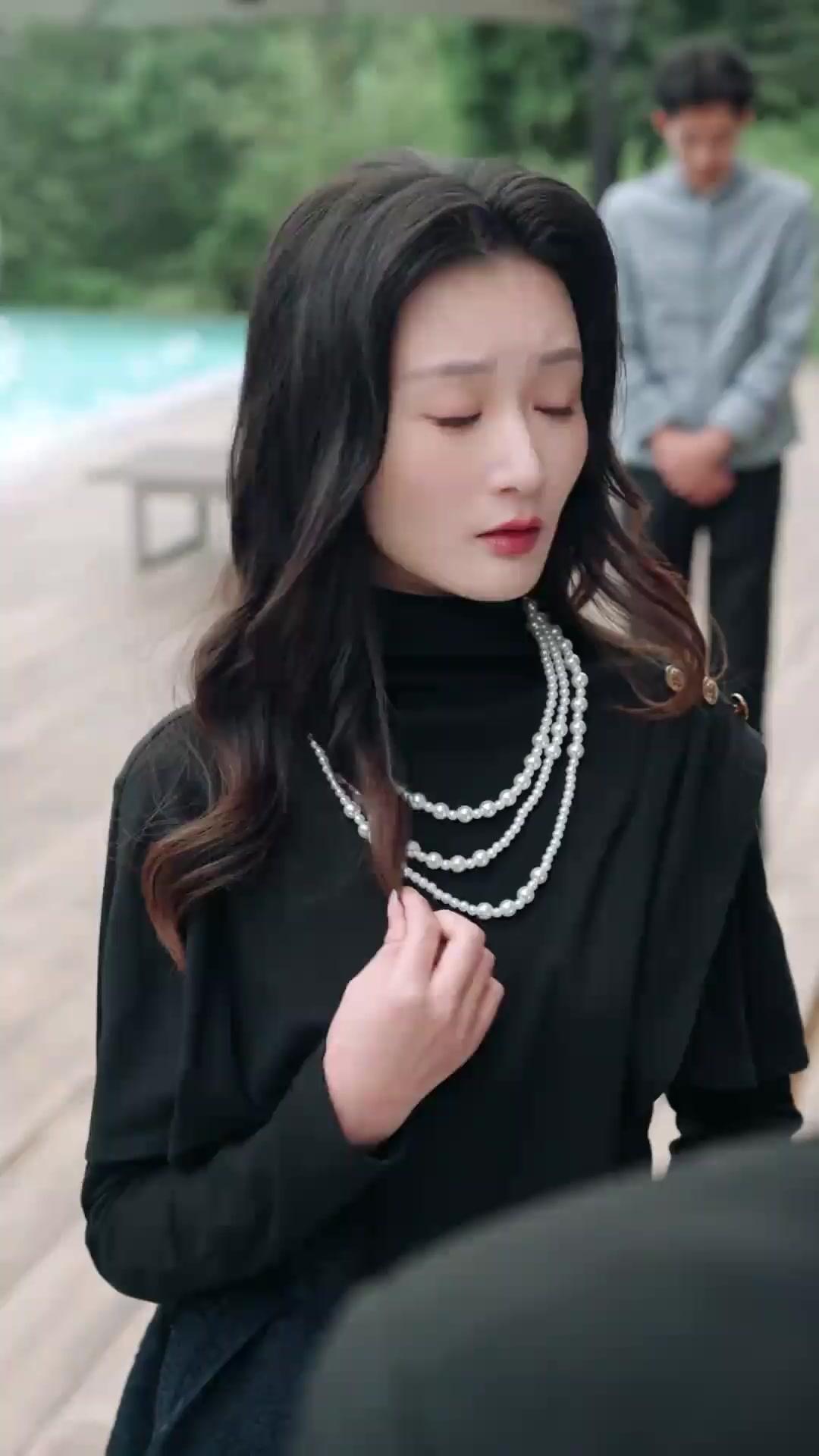 (더빙) 가시 장미, 내 손안에