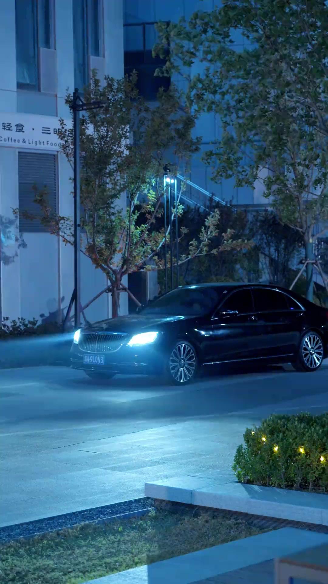 El amor se fue al dar la espalda