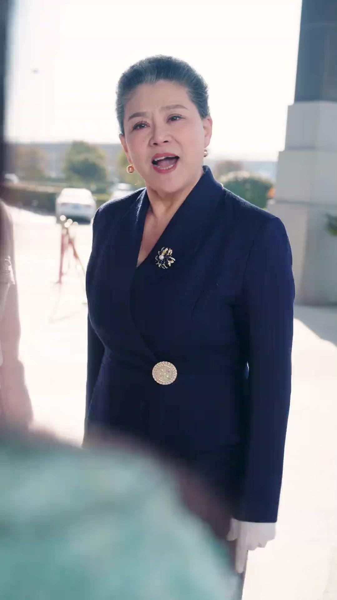 Cinta adalah rahsia yang berapi -api