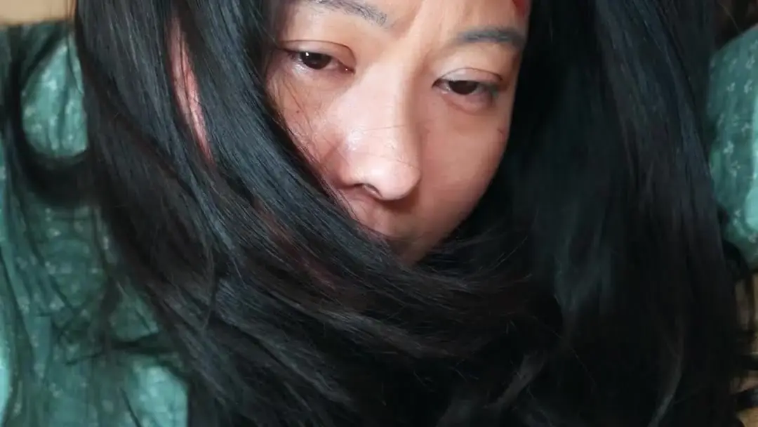 豪門太后在民間：病床前的電話與走廊上的對峙