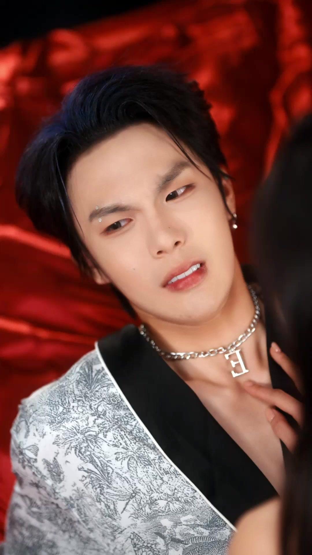 MISSION: ÉPOUSE DE MILLIONNAIRE