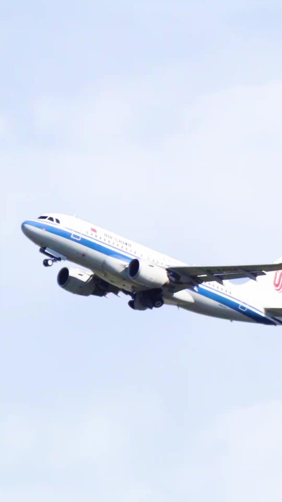 Bad Boy Begs for Her Love Again