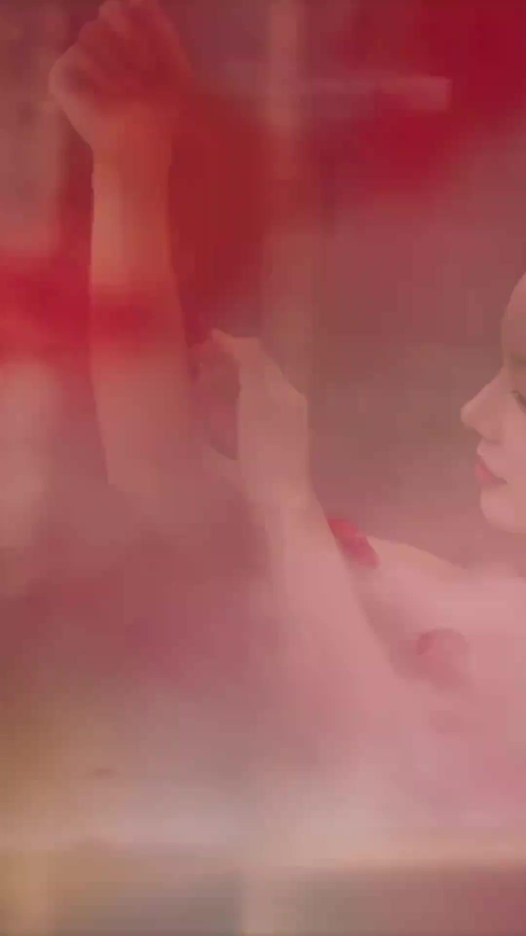 Putri Bangkit, Raja Lahir