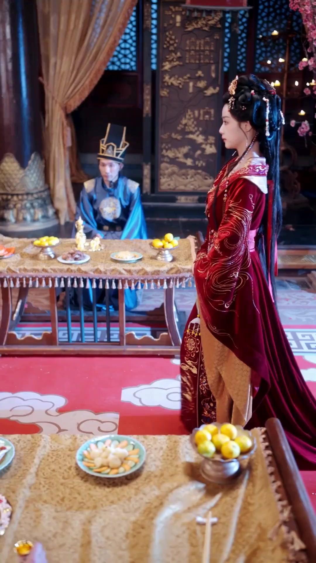 (Dubbed) Her Radiance, His Path