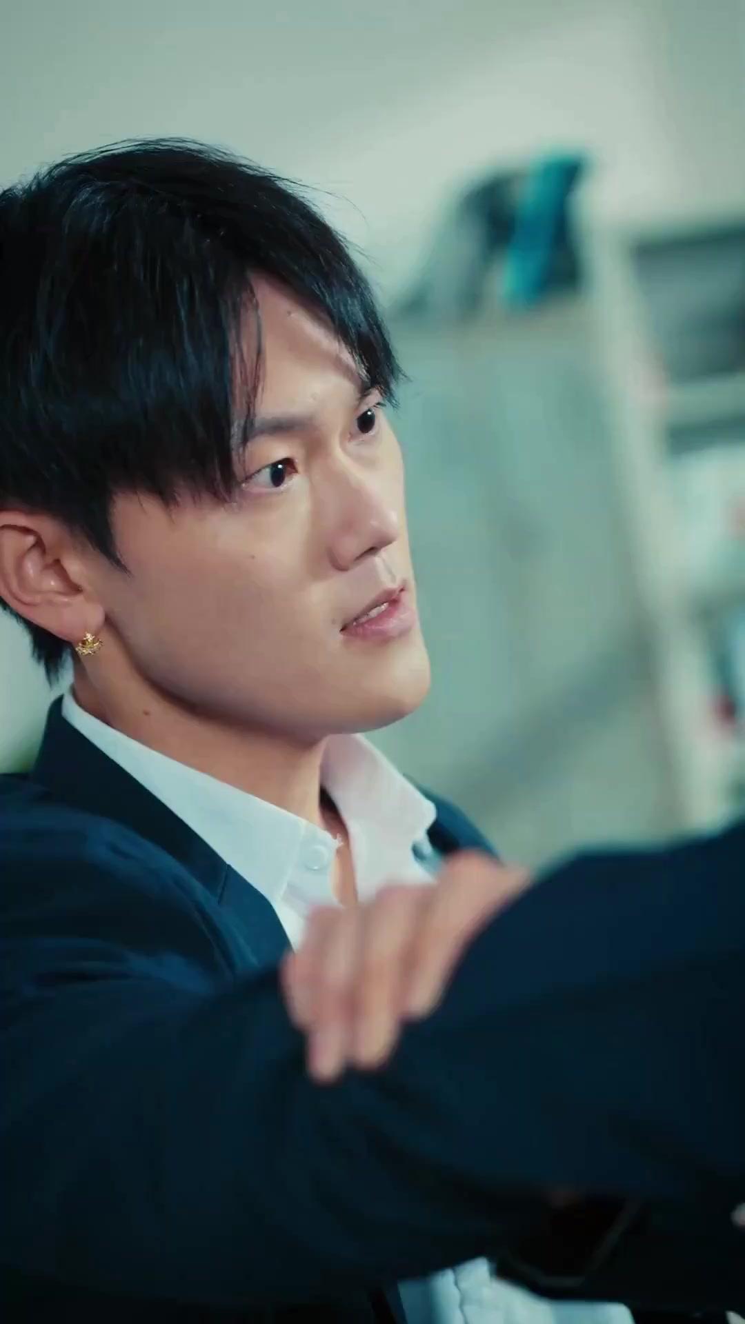 (مدبلج) الطالب المنتقل الأسطوري