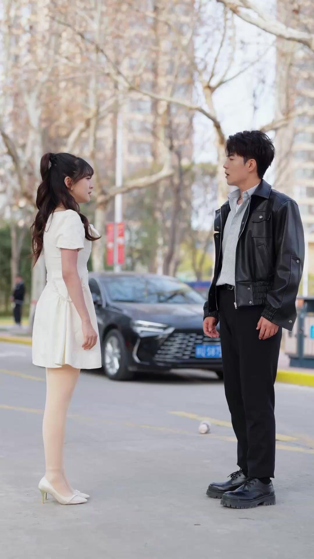 Hati Terkunci, Cinta Datang