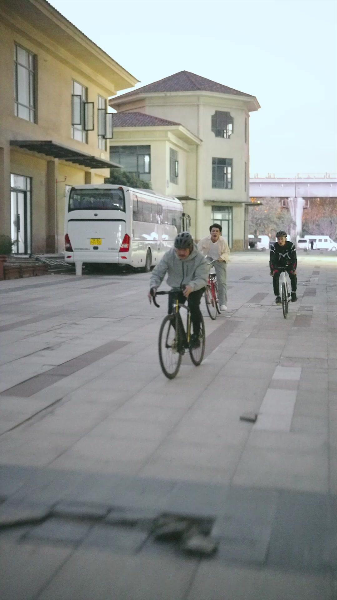 水管工大變身，校花請簽收繼承人