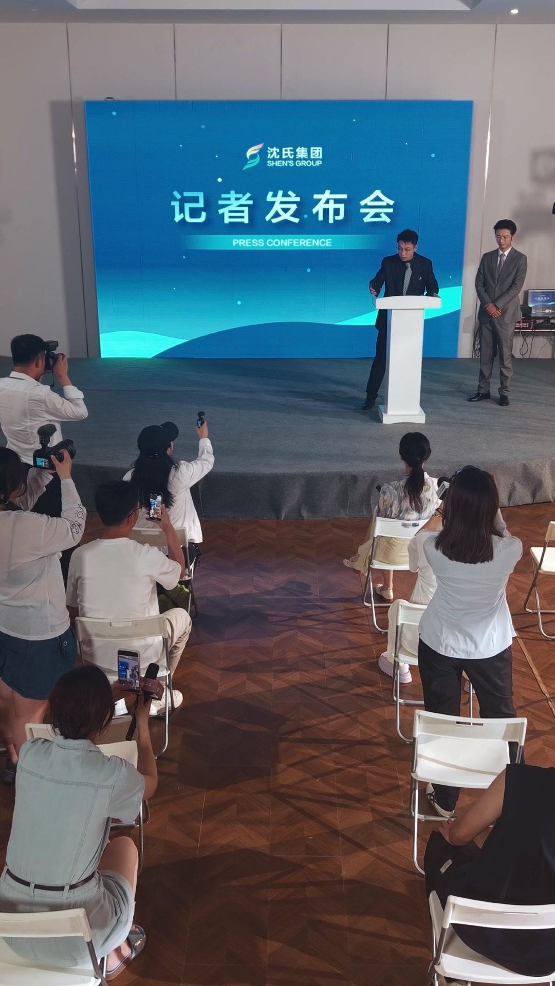 그녀의 연하 파트너