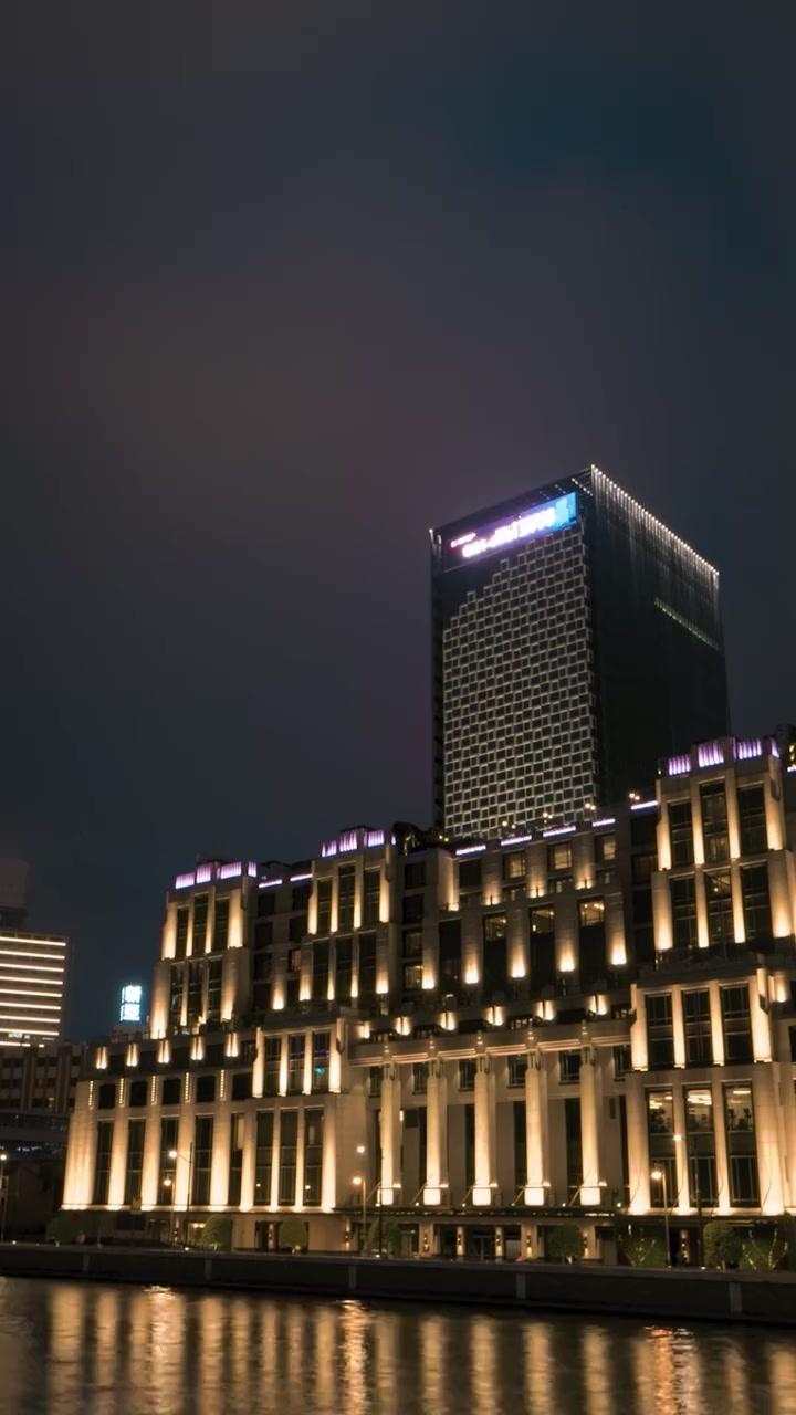 Sorry, Female Alpha's Here