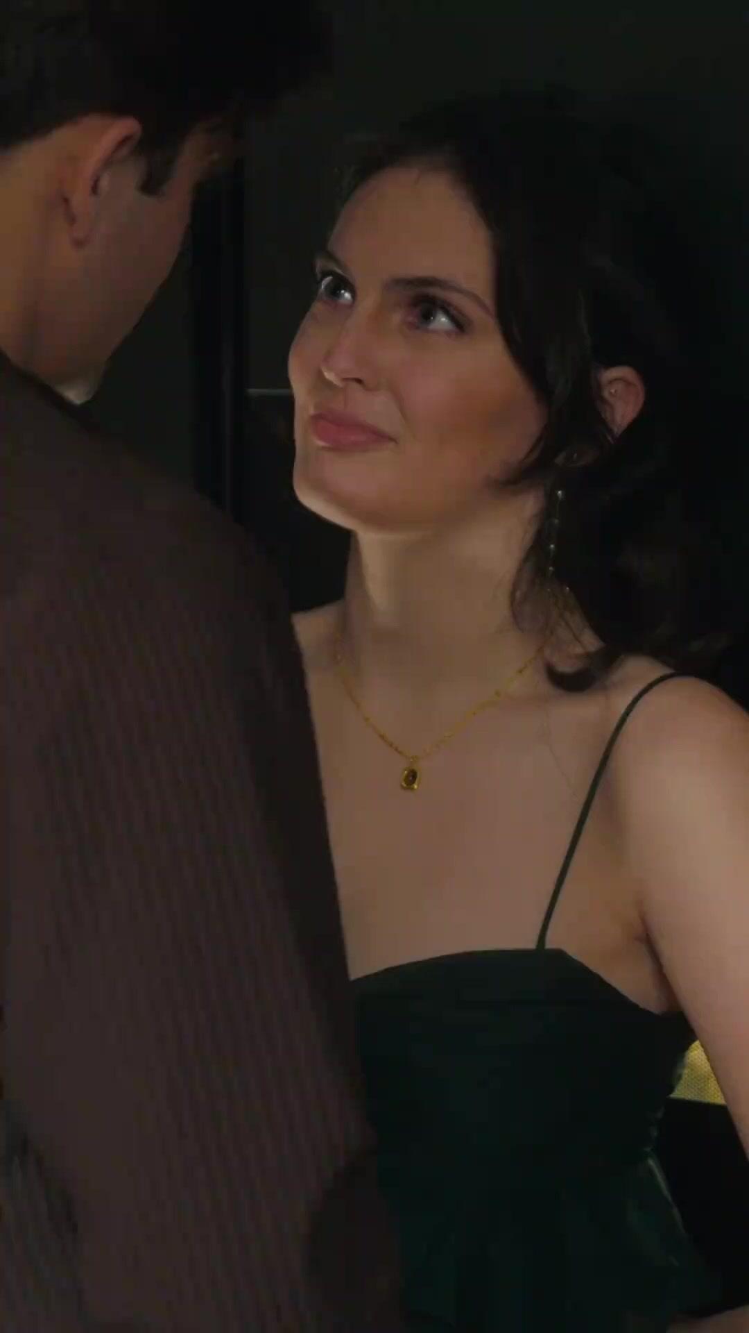 (Doblado)Llega el hombre indicado