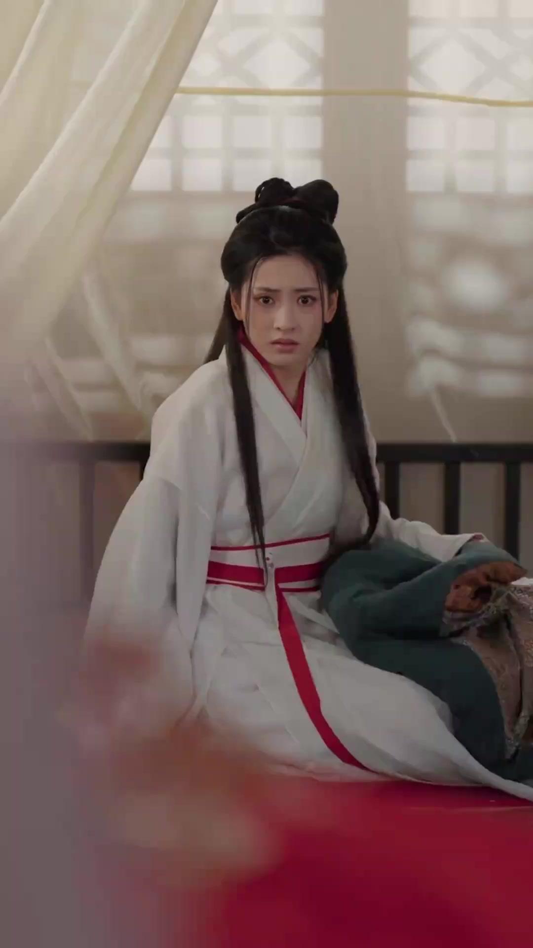 Bulan Menyinari Nirmala