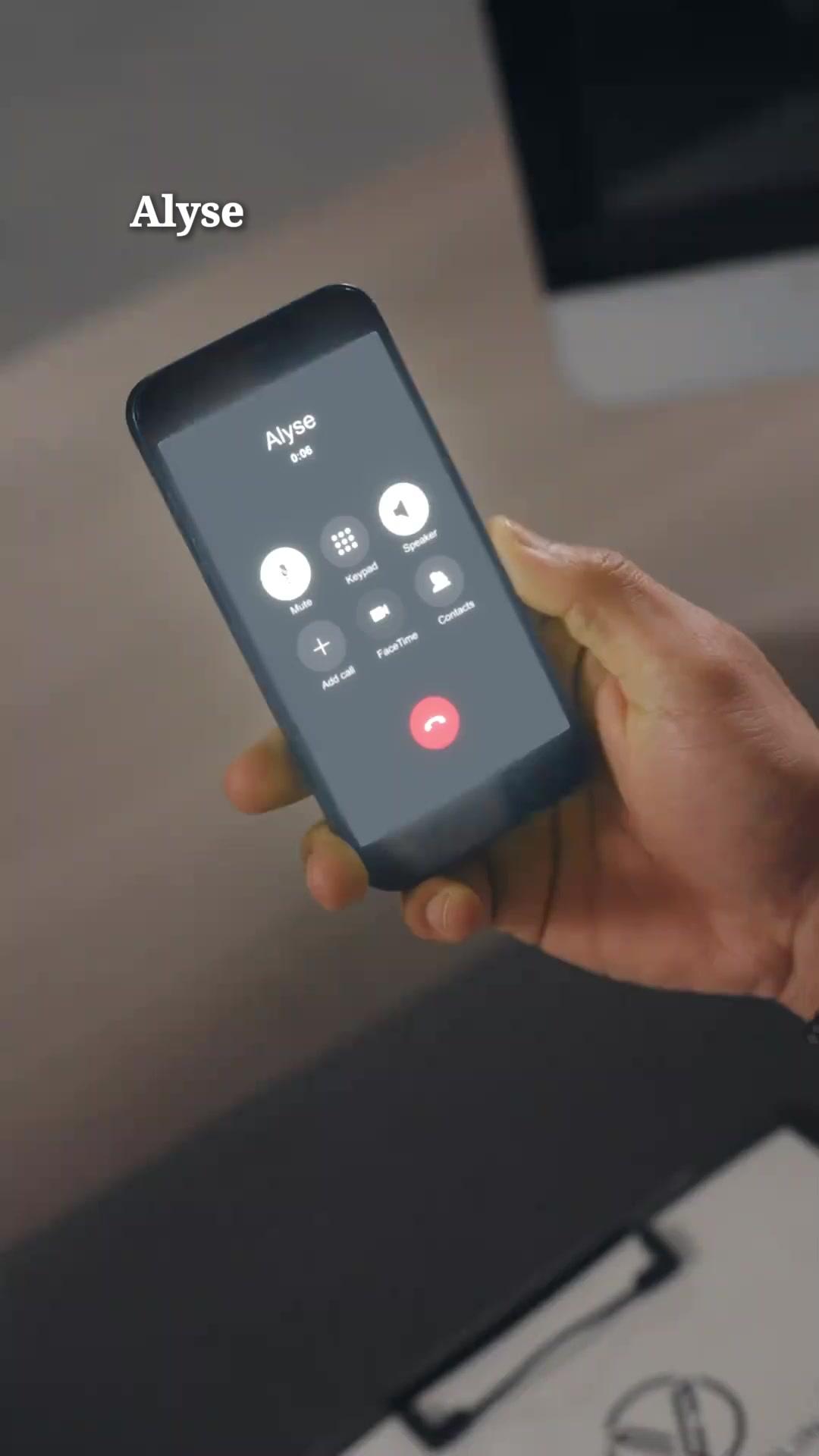 MÉPRISE EN MER : LA FIANCÉE MALÉFIQUE