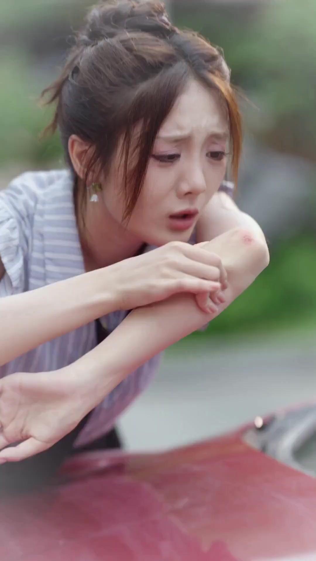 (พากย์เสียง) แต่งเพราะพี่ หย่าเพื่อพี่