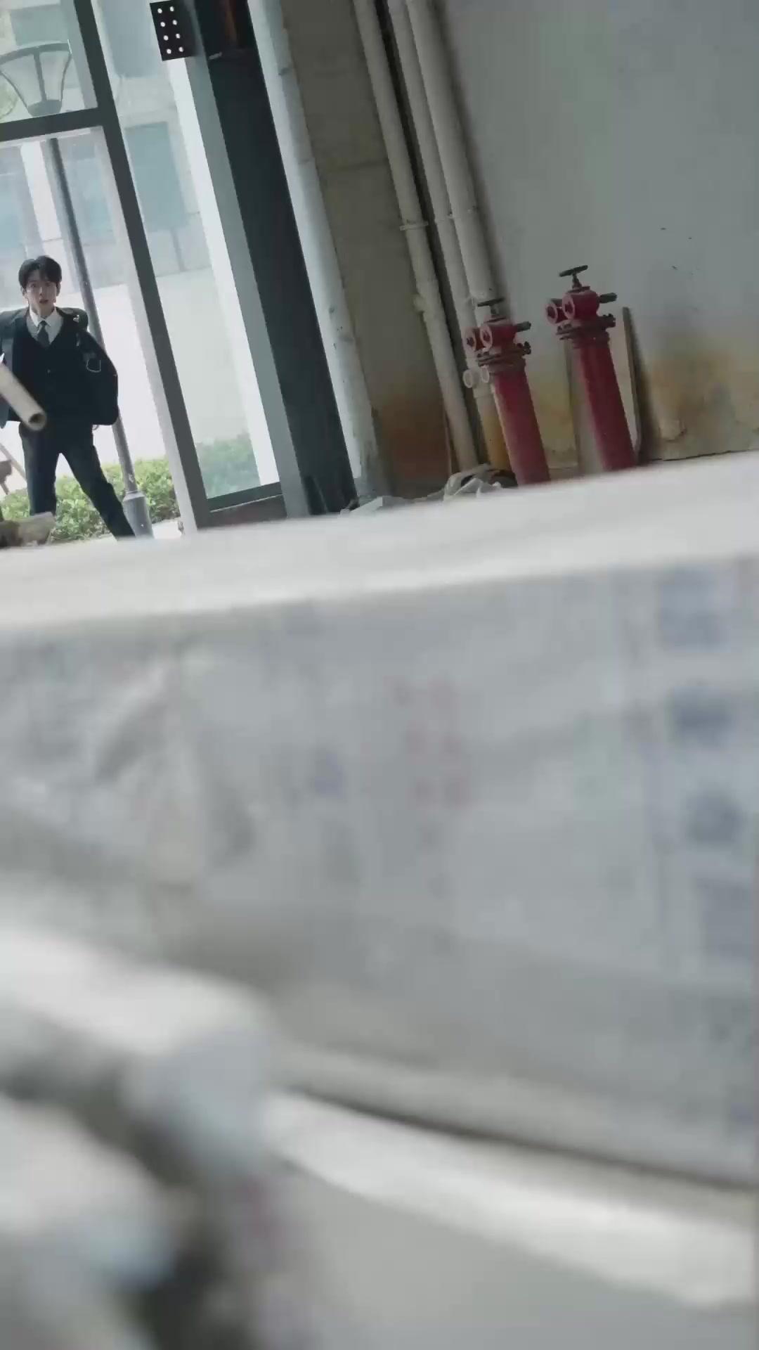 DANS LE LIT DE MON ENNEMI