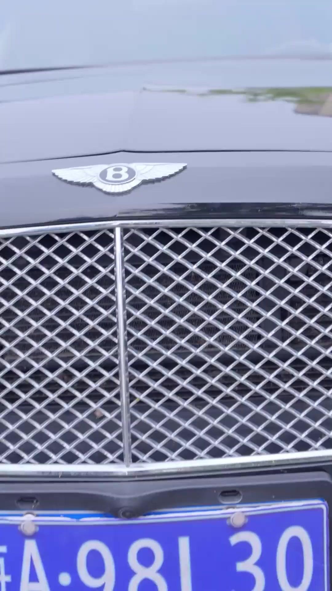 (พากย์เสียง)โทษทีนะ นี่ไม่ใช่ลูกนาย