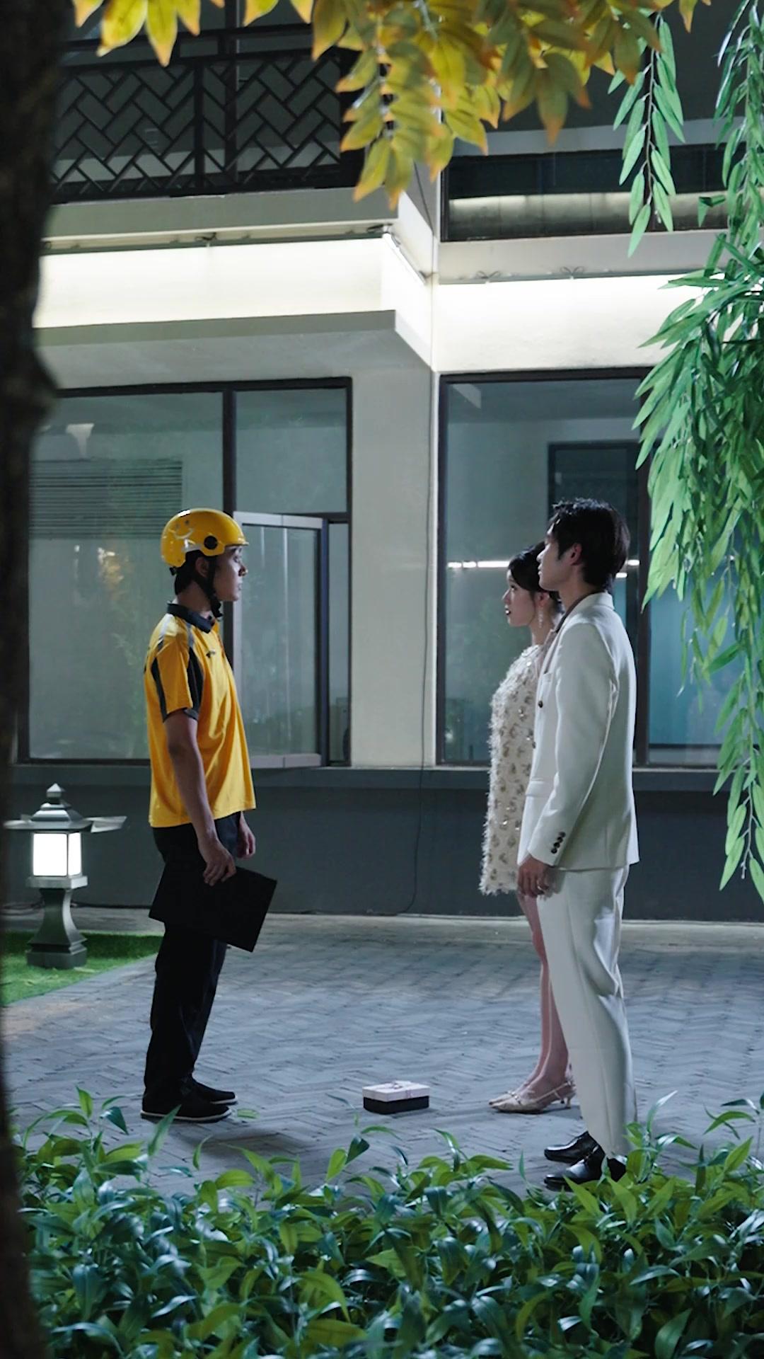 What? My "Poor" Ex is a Tycoon?