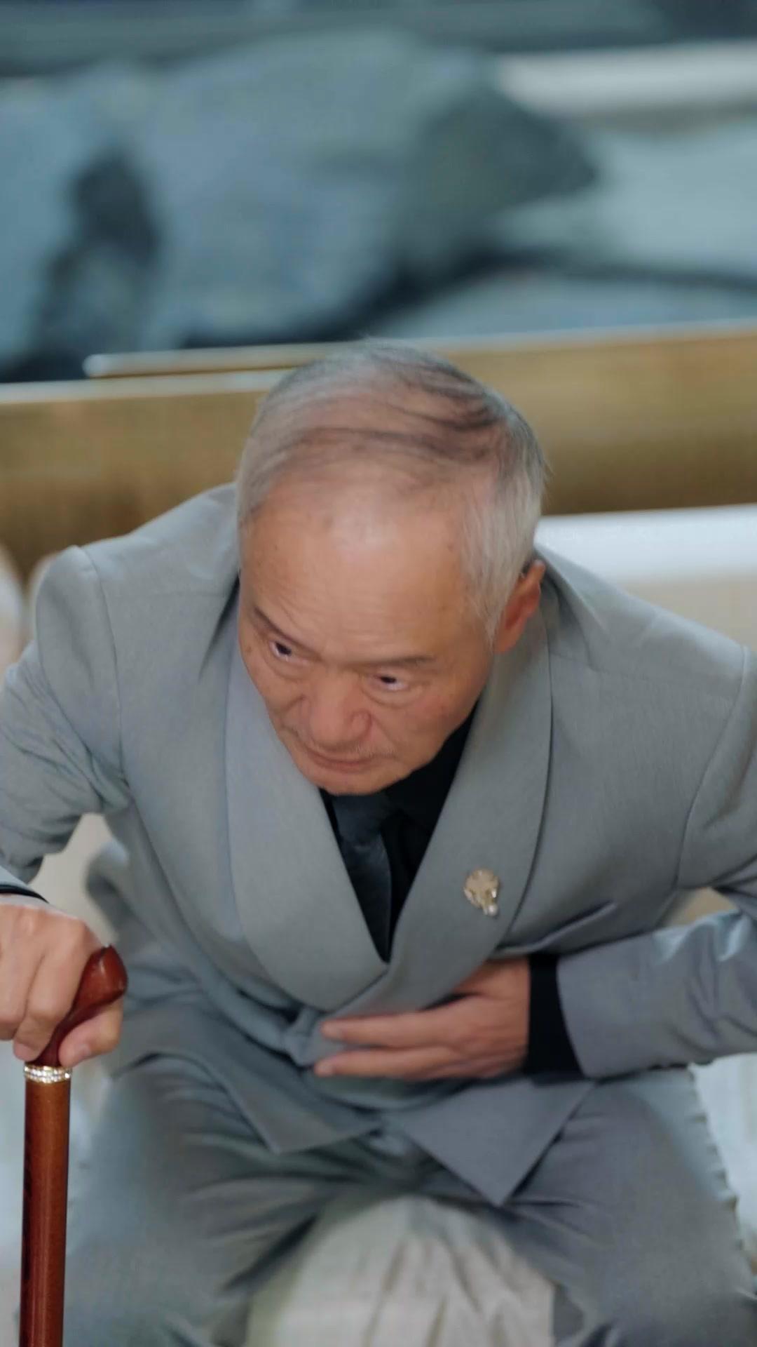 From Nobody to Fake Heiress