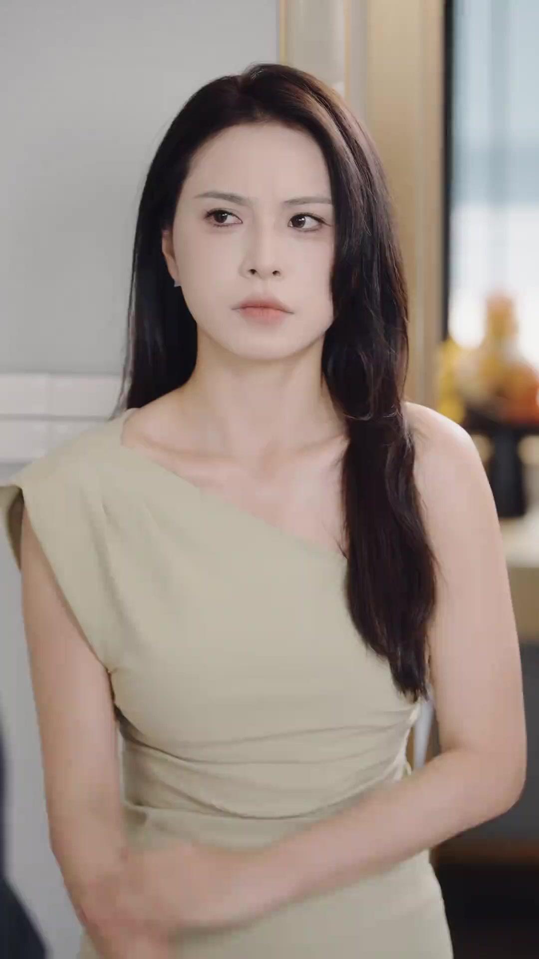 Seragam Perang di Balik Apron