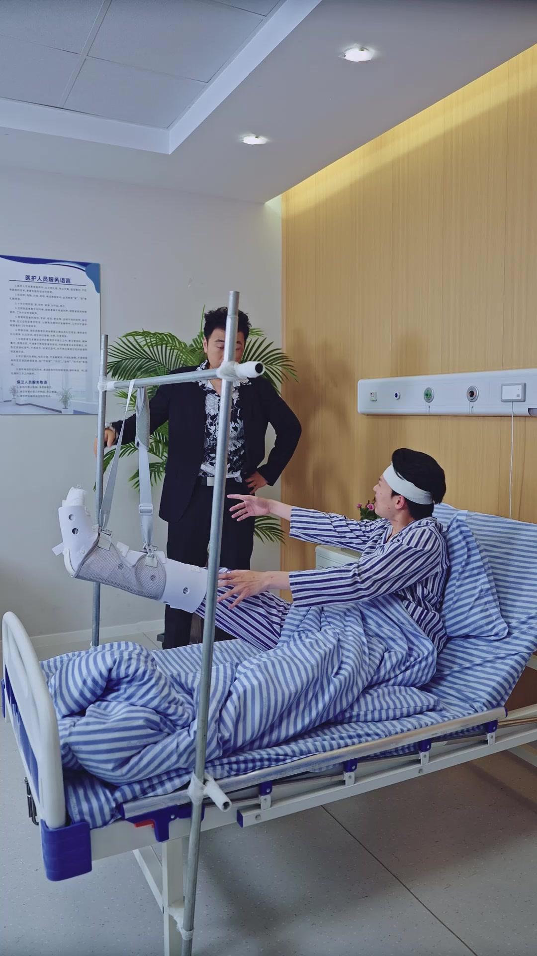 Putra bintang selamatkan ibu