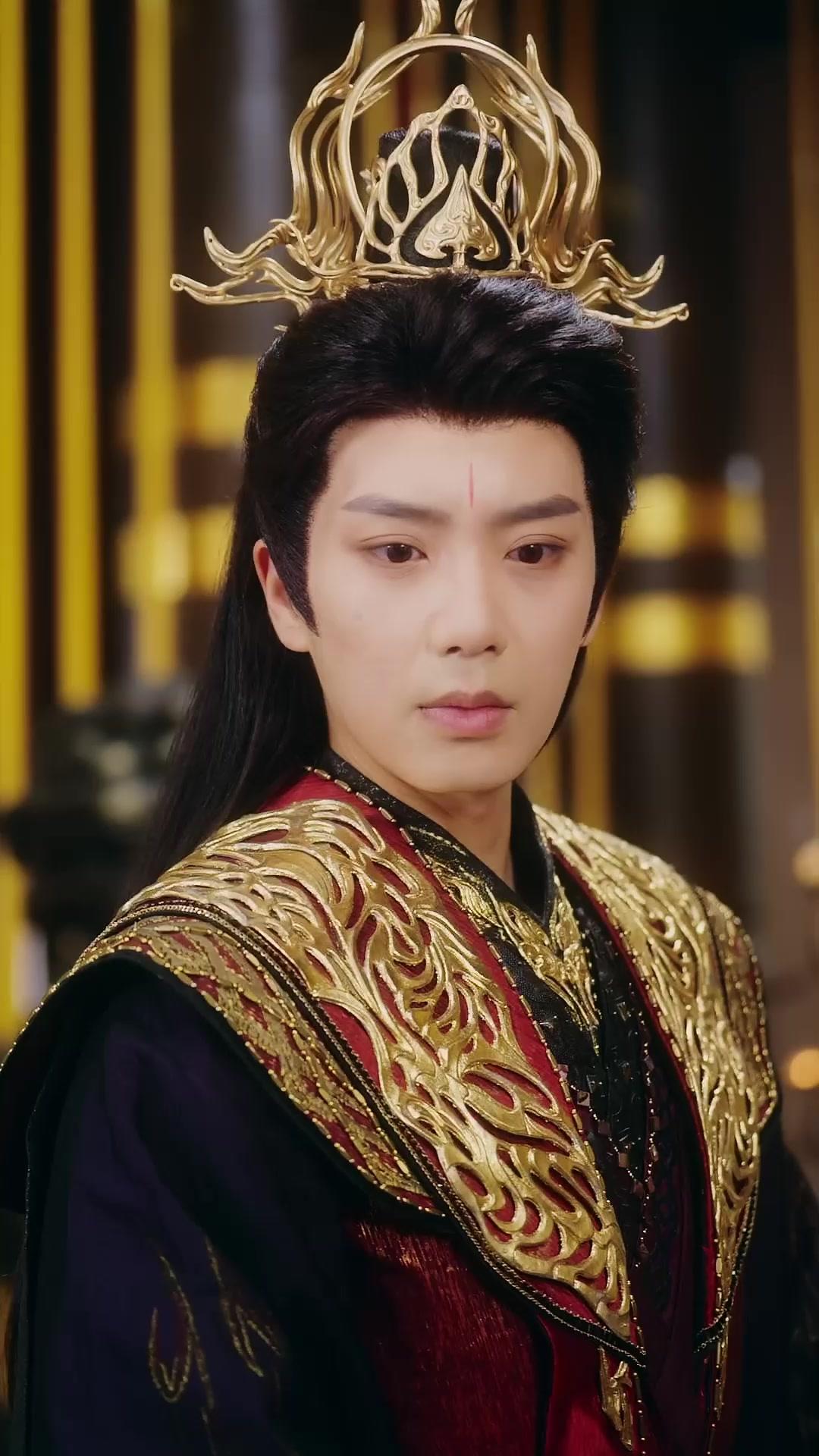 Sonho Escamoso Entre Nuvens