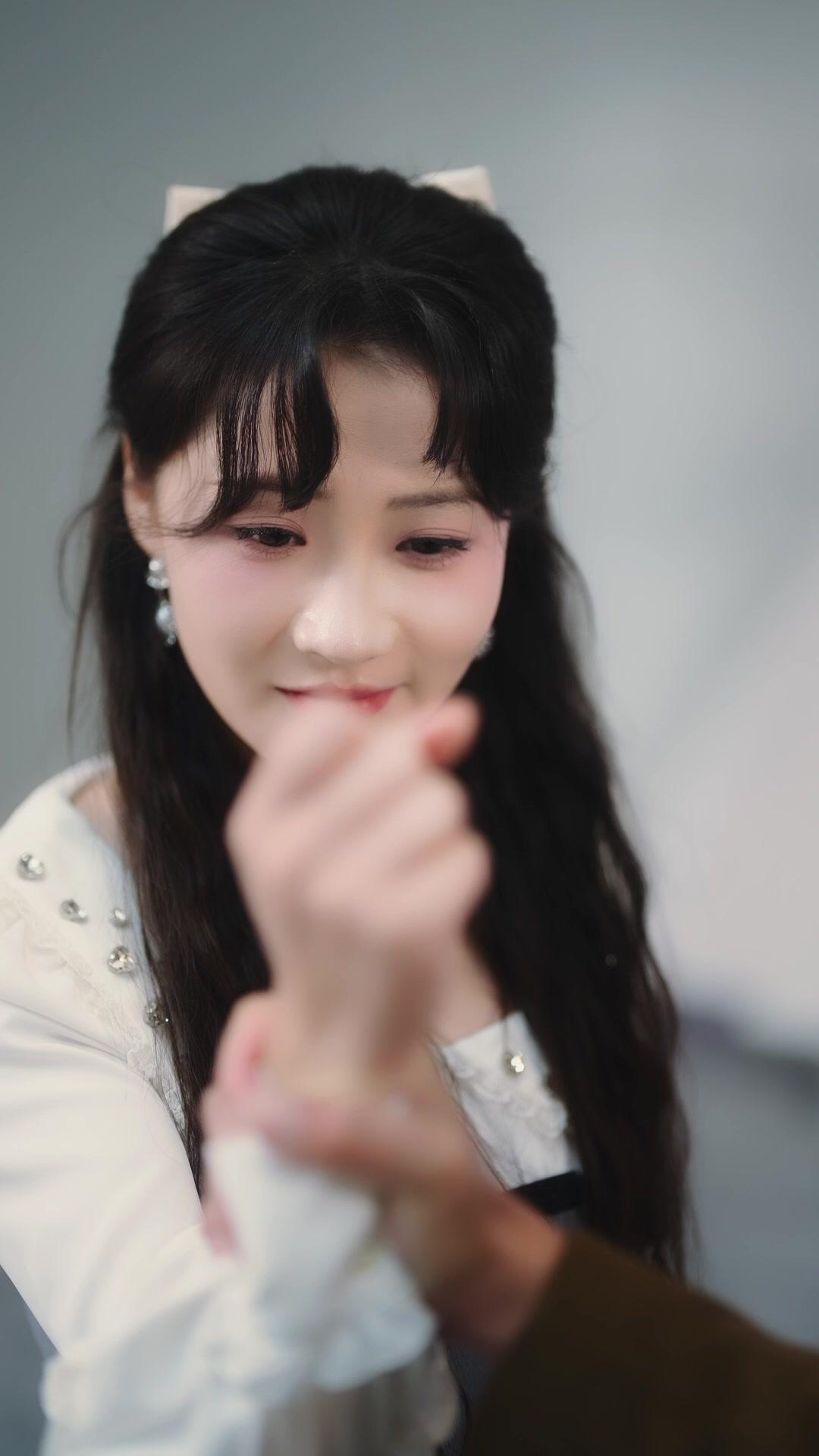 Putri Gila Singkirkan Putri Licik