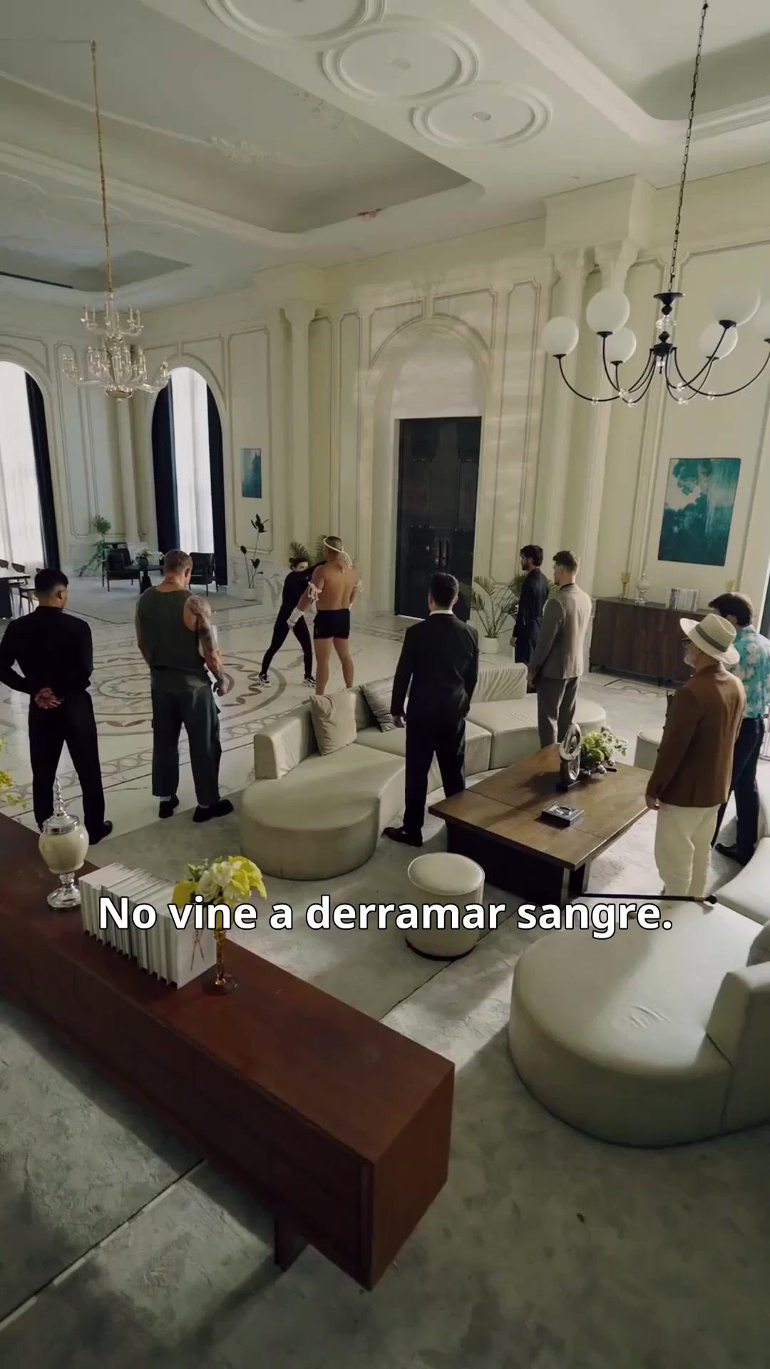 (Doblado) Los puños del engaño