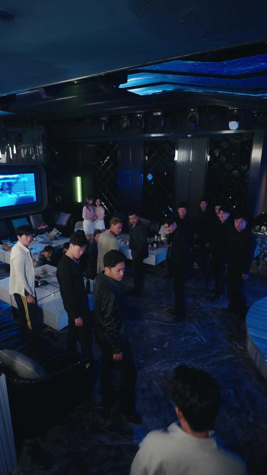 獄中梟雄：君臨天下