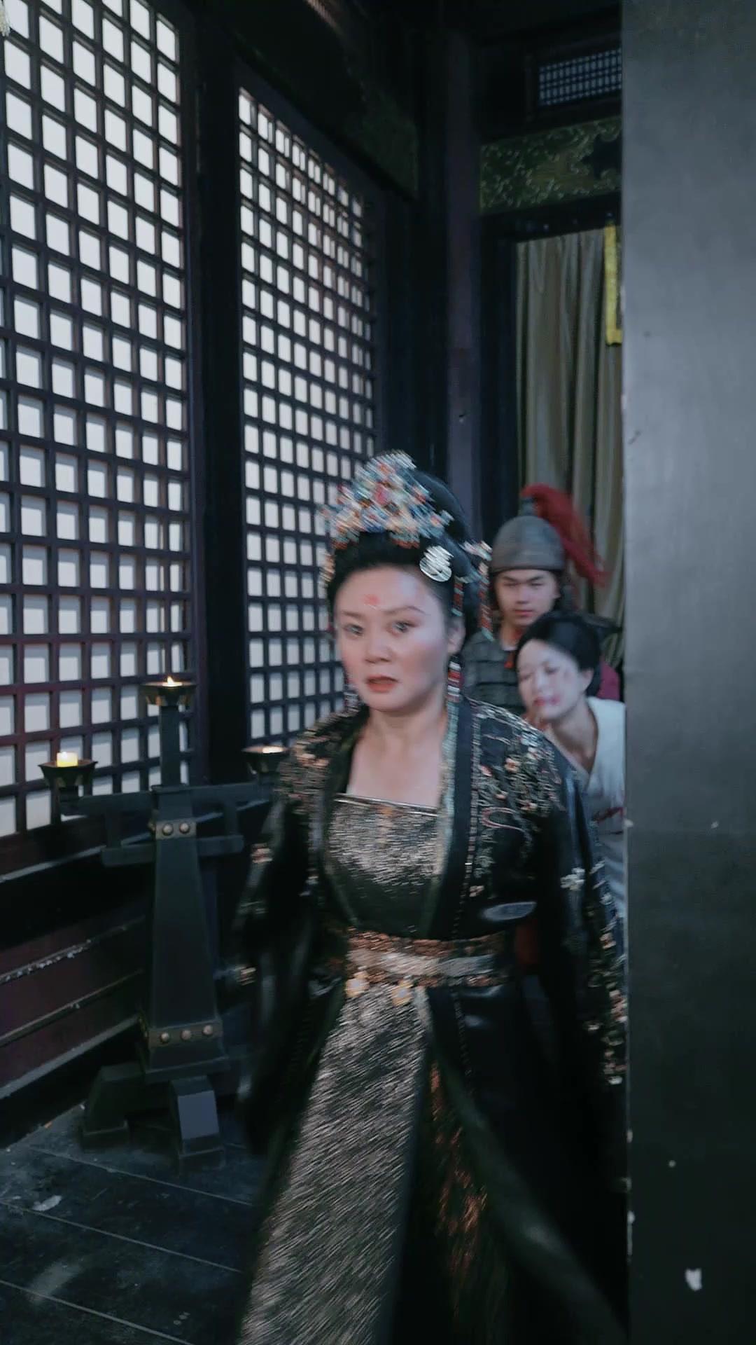 سيف الطاغية: صعود الأمير المنبوذ