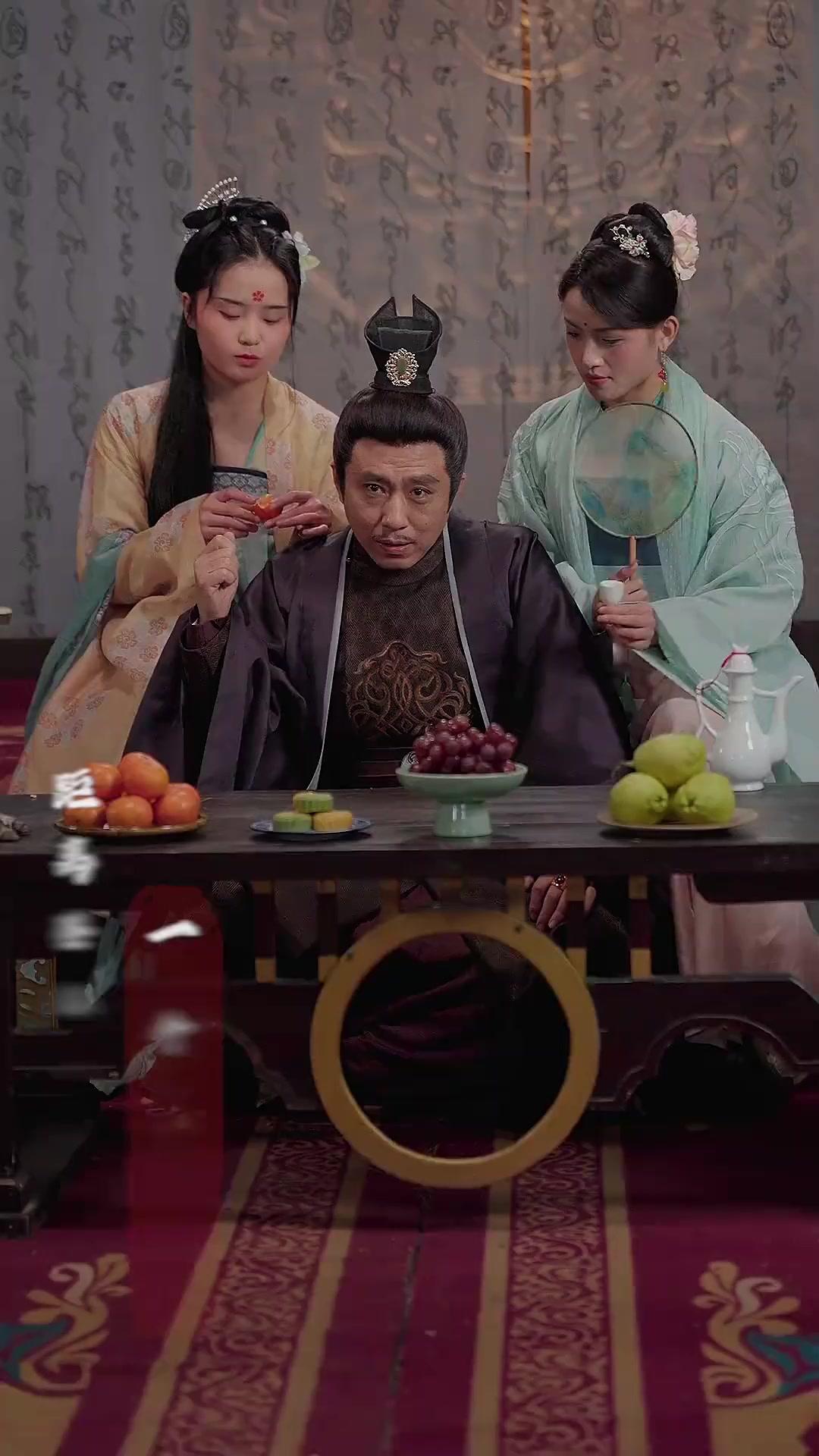 ROYAUME ET PASSION ENTRELACÉS SOUS LES DRAPS