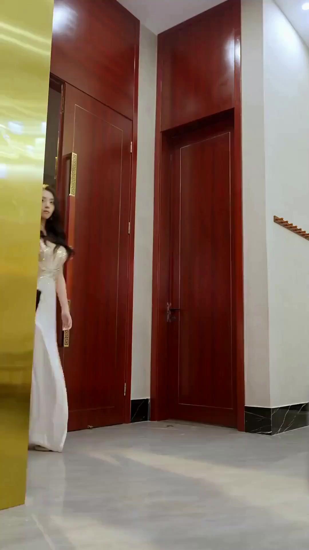 (Dublajlı) Para Kadınlara Harcanır