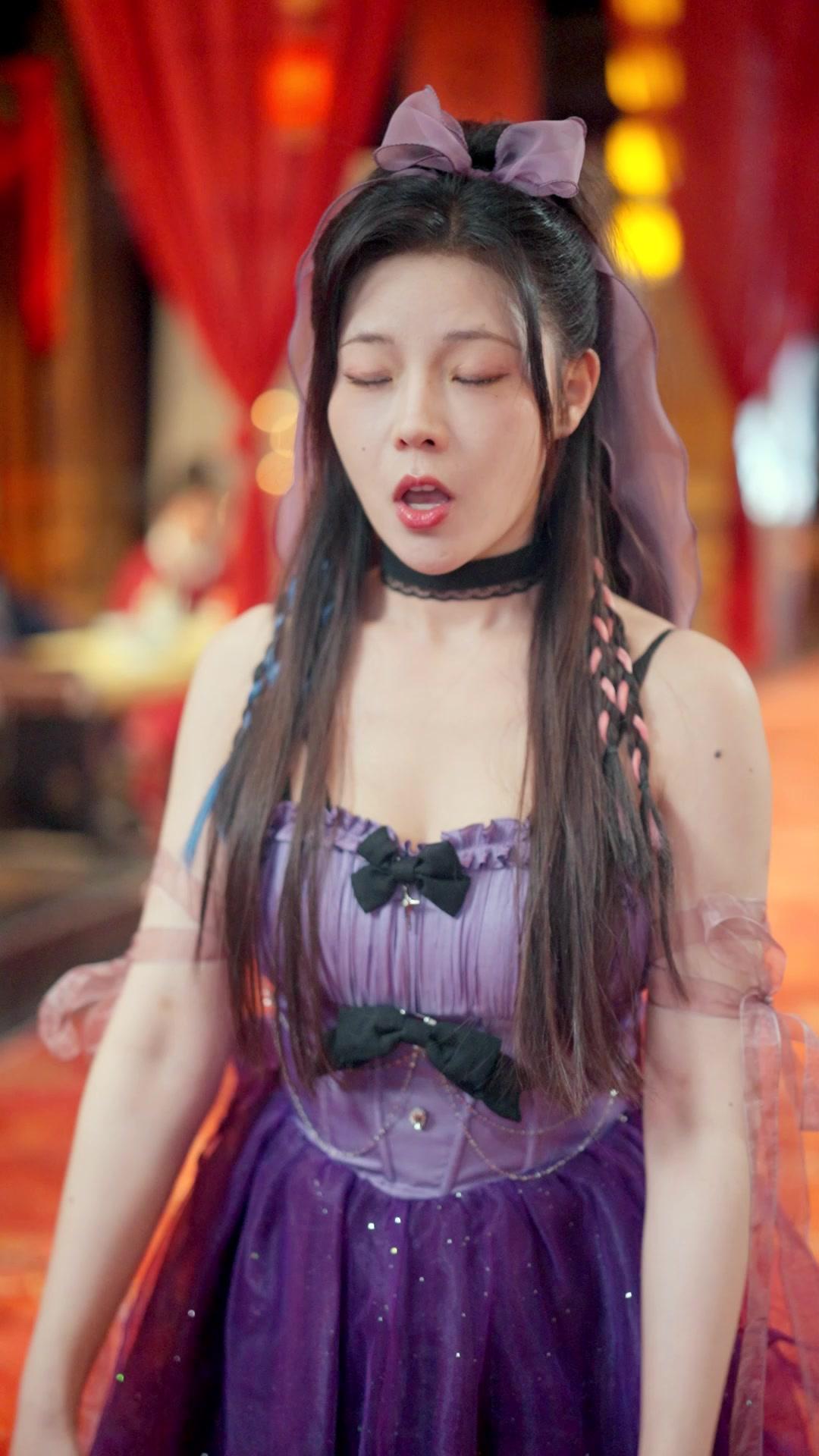 Bagaimana Kelip-kelip Boleh Bersaing Dengan Bulan