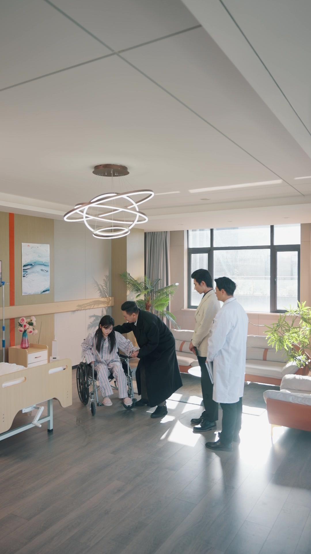 蘇董，令千金在當臥底