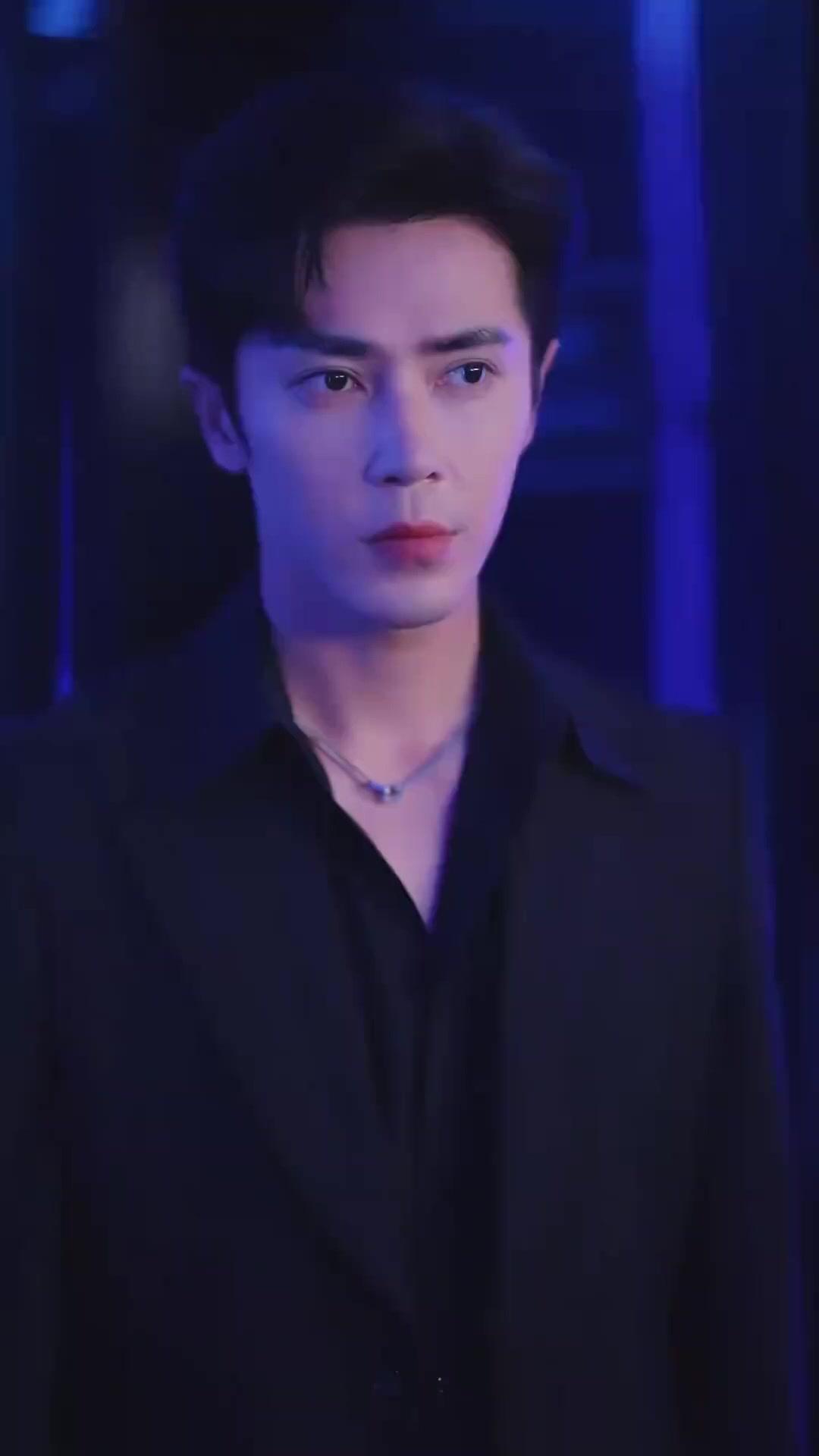 Corações Emaranhados: Clara e os Dois Irmãos