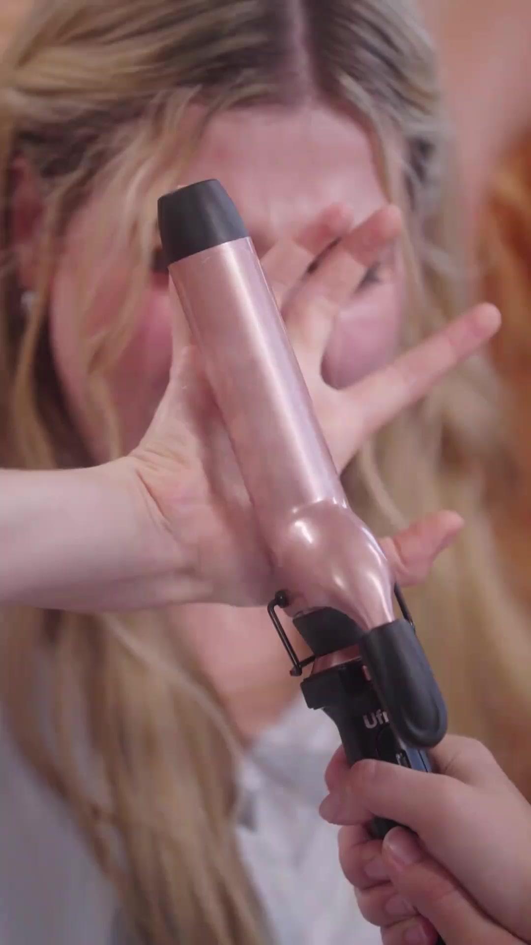 (Doblado) Fénix encarcelada