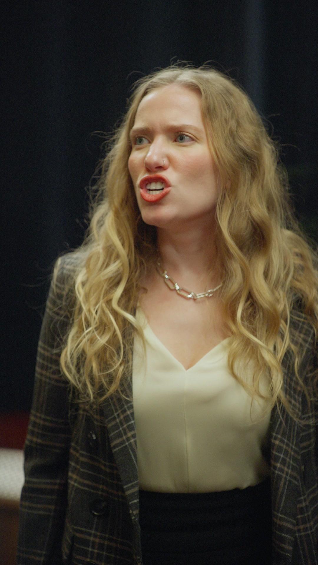 La novia malvada y la suegra secreta