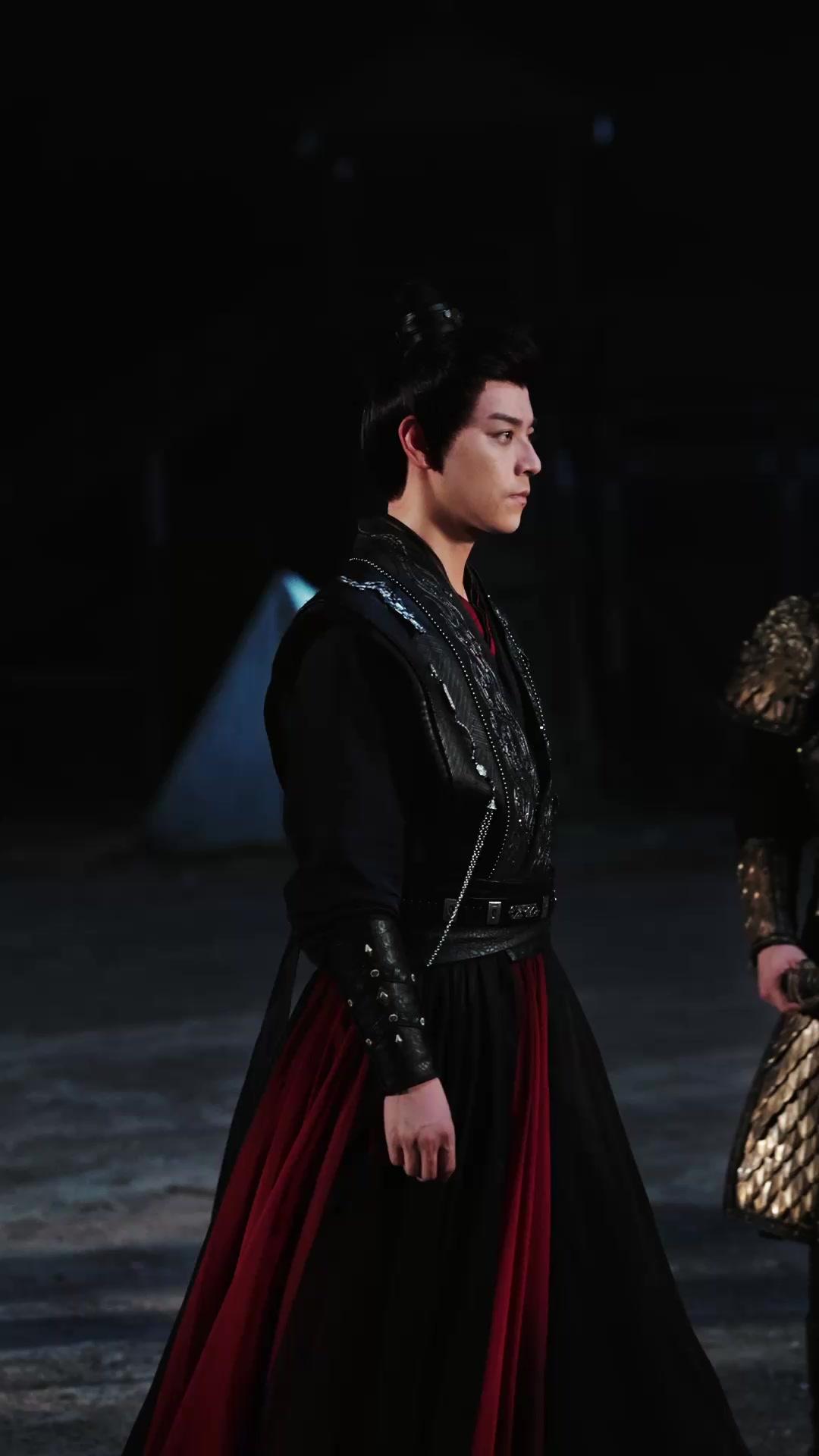 My Stepsisters Spoiled Me into a Legend