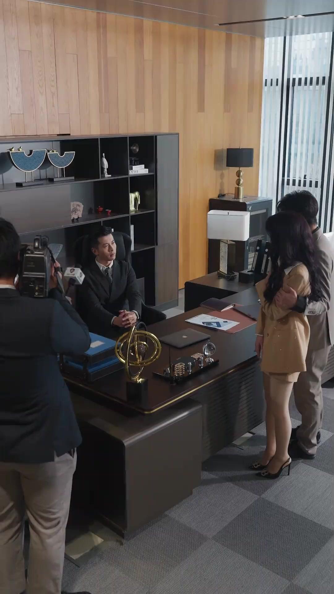 Calon Istriku Melamar Pria Lain