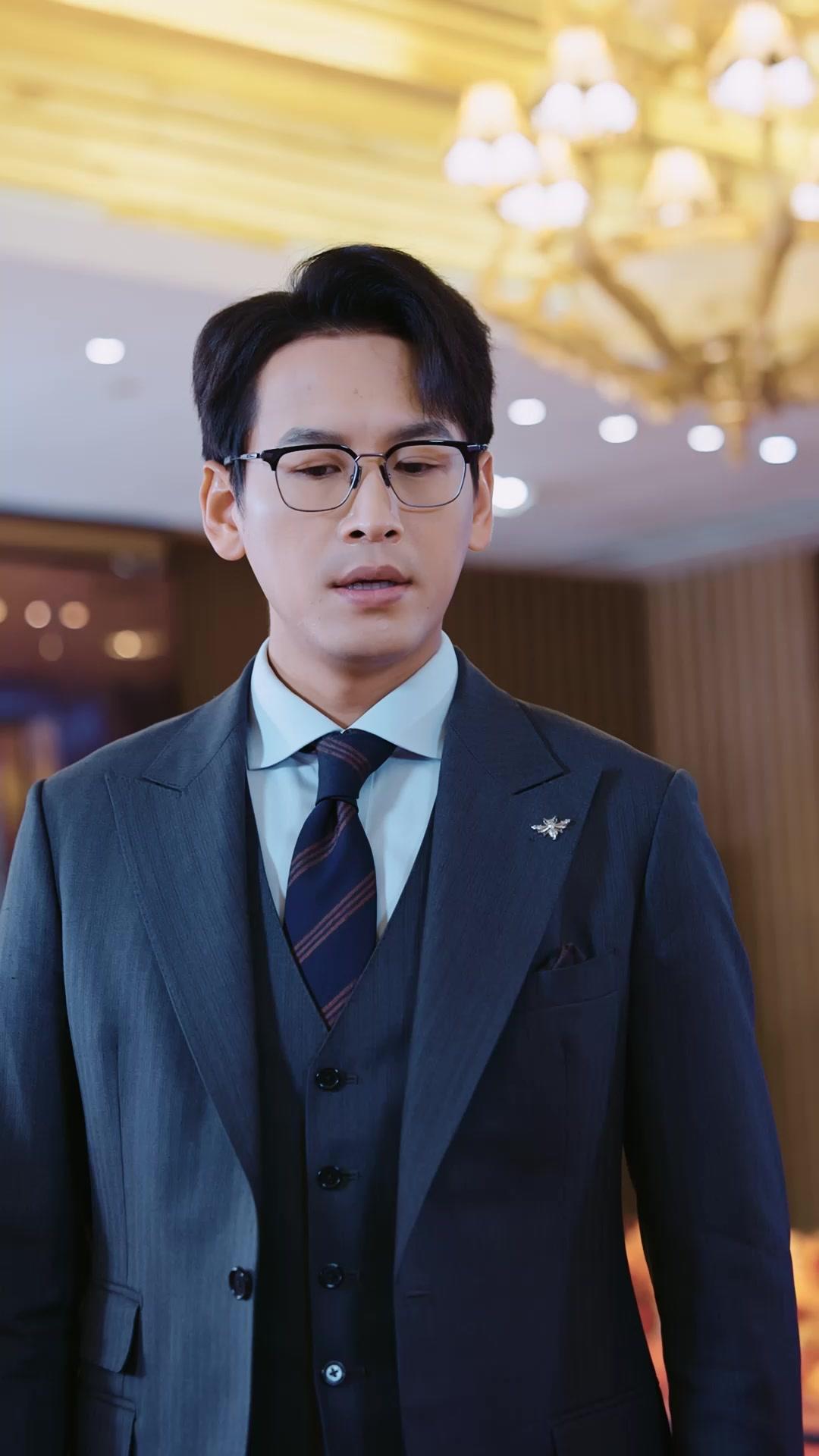 Suami Pengkhianat, Istri Bangkit