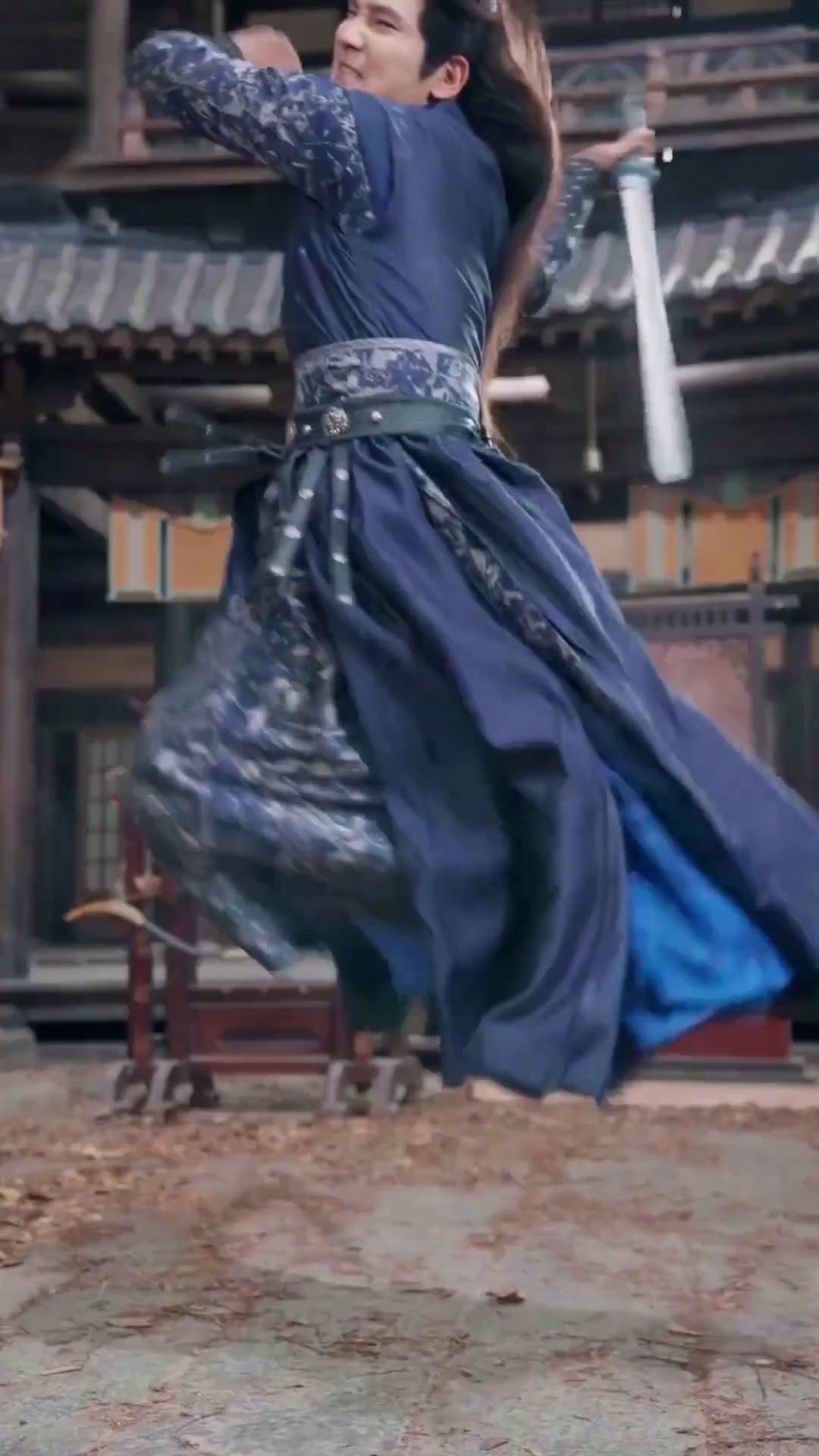 (مدبلج) قطع السيف عبر الأزمان