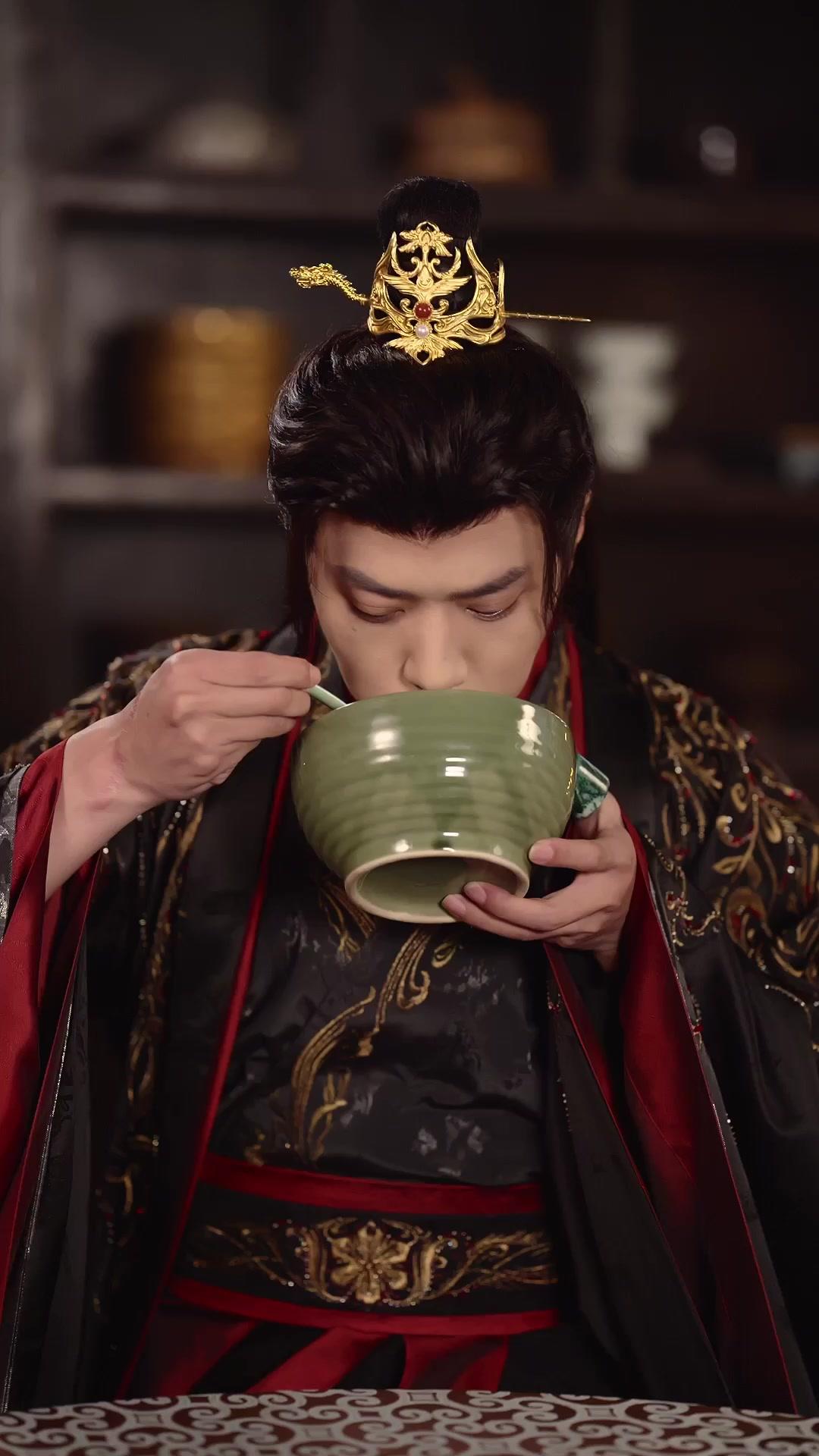 MON TYRAN ET MOI : UNE HISTOIRE PSYCHIQUE