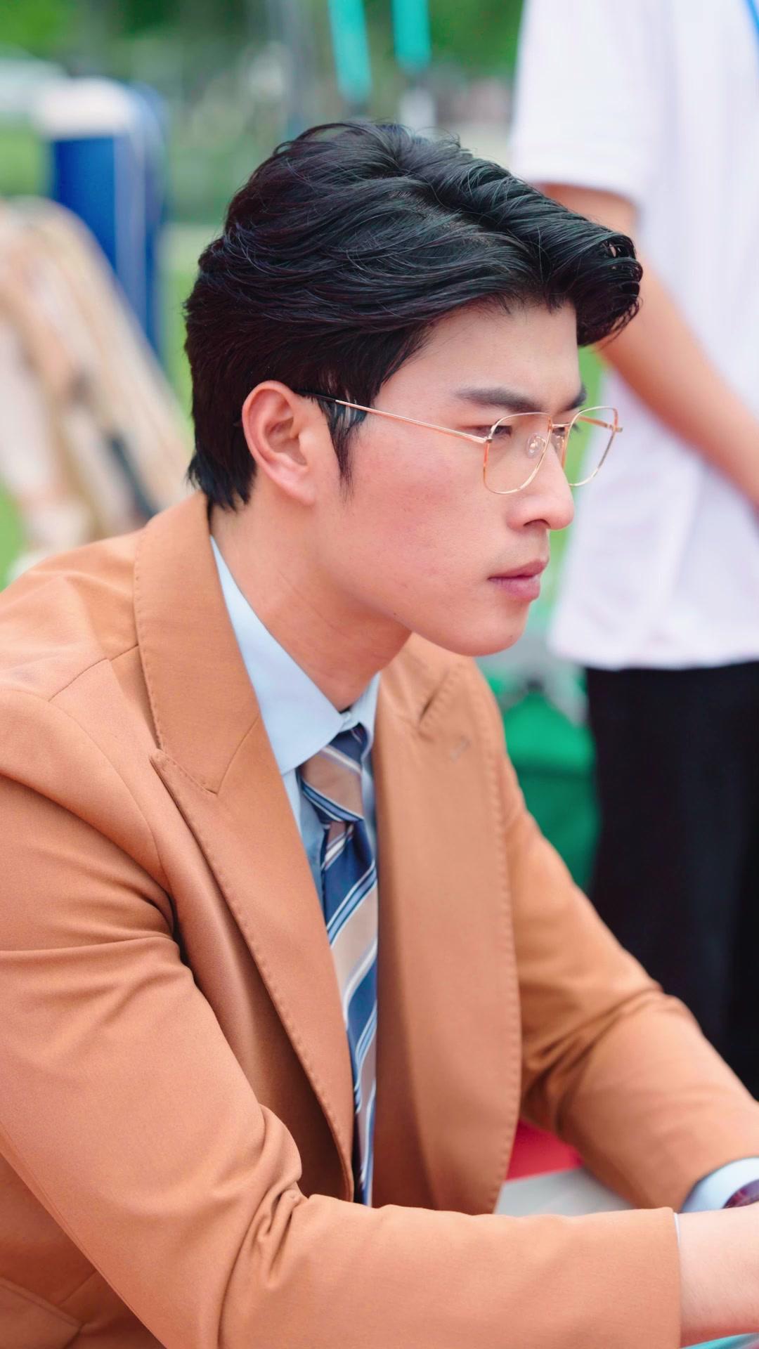 JE NE SUIS PAS LE DIEU DE LA PECHE